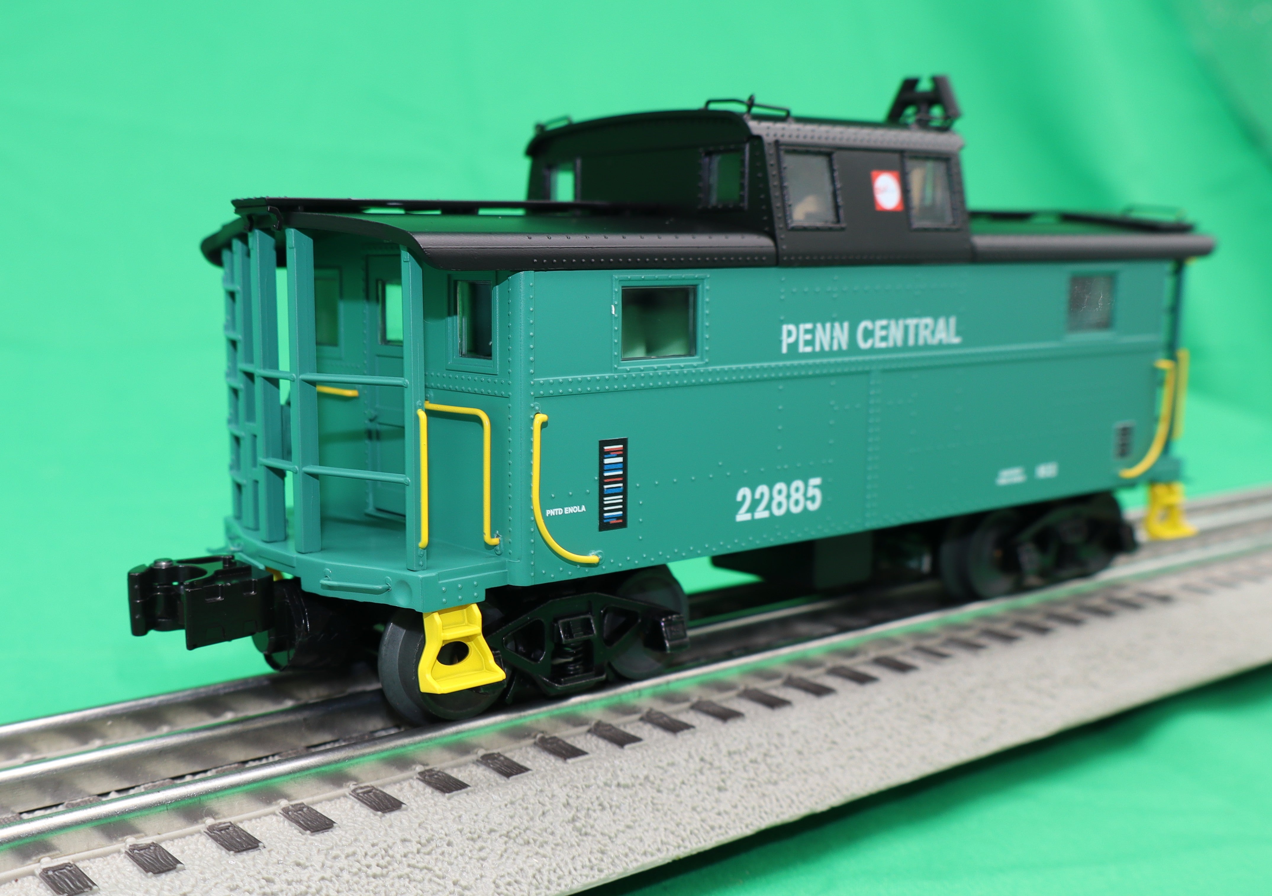 Lionel 2526100 - Vision Line N5 Cabin Caboose Car "Penn Central" #22885