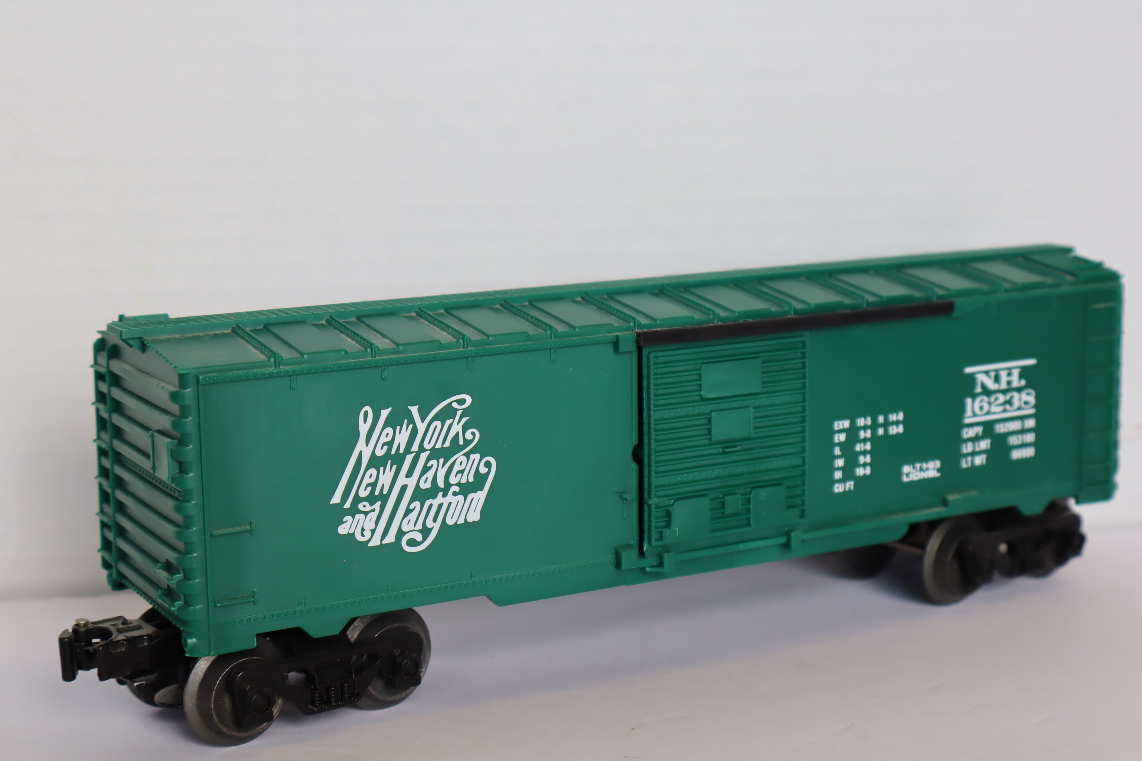 Lionel 6-16238 New York, New Haven & Hartford Boxcar-Second hand-M8045