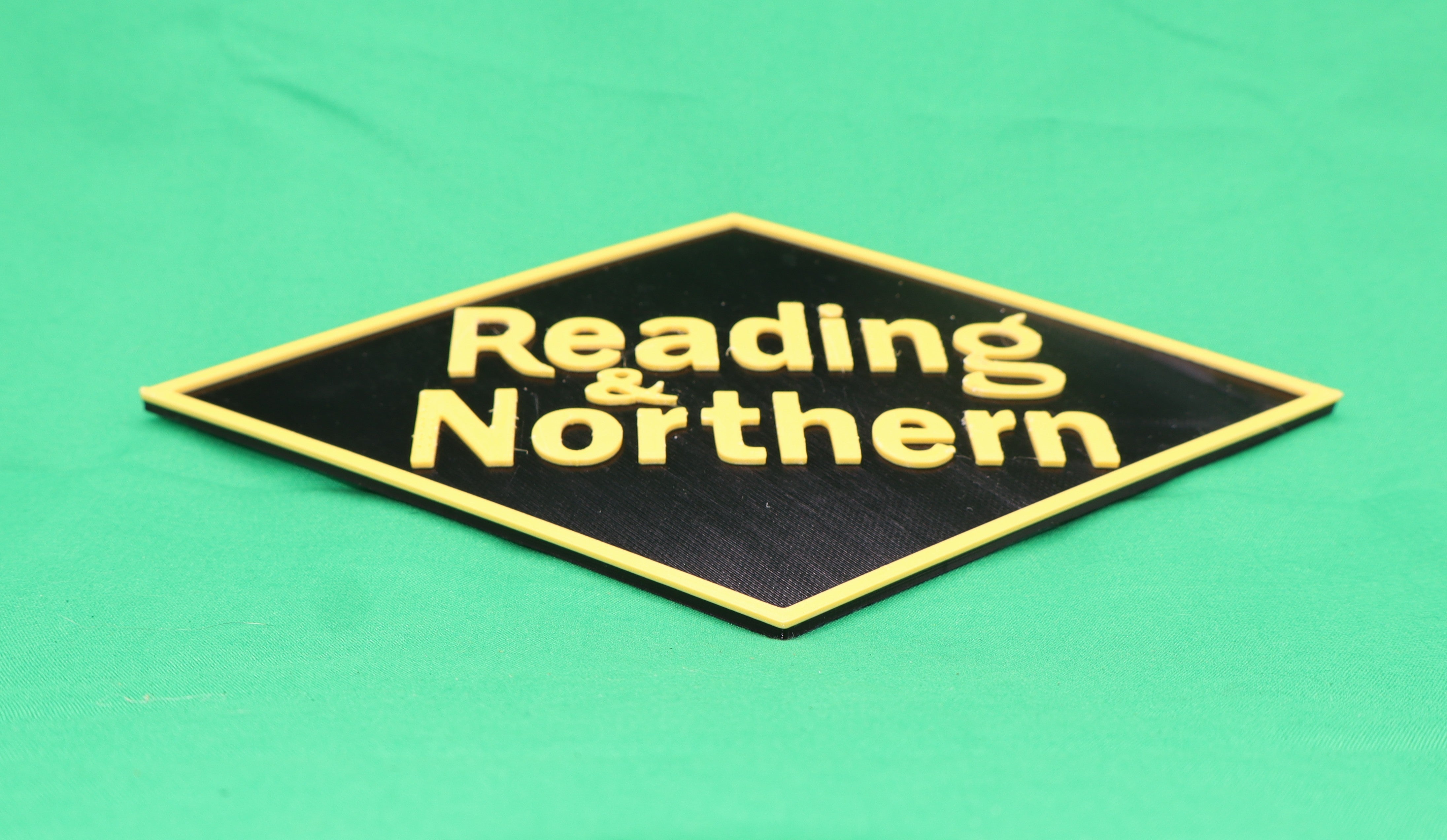 Trackside 3D #48 - 3D Printed Railroad Signs "Reading & Northern"