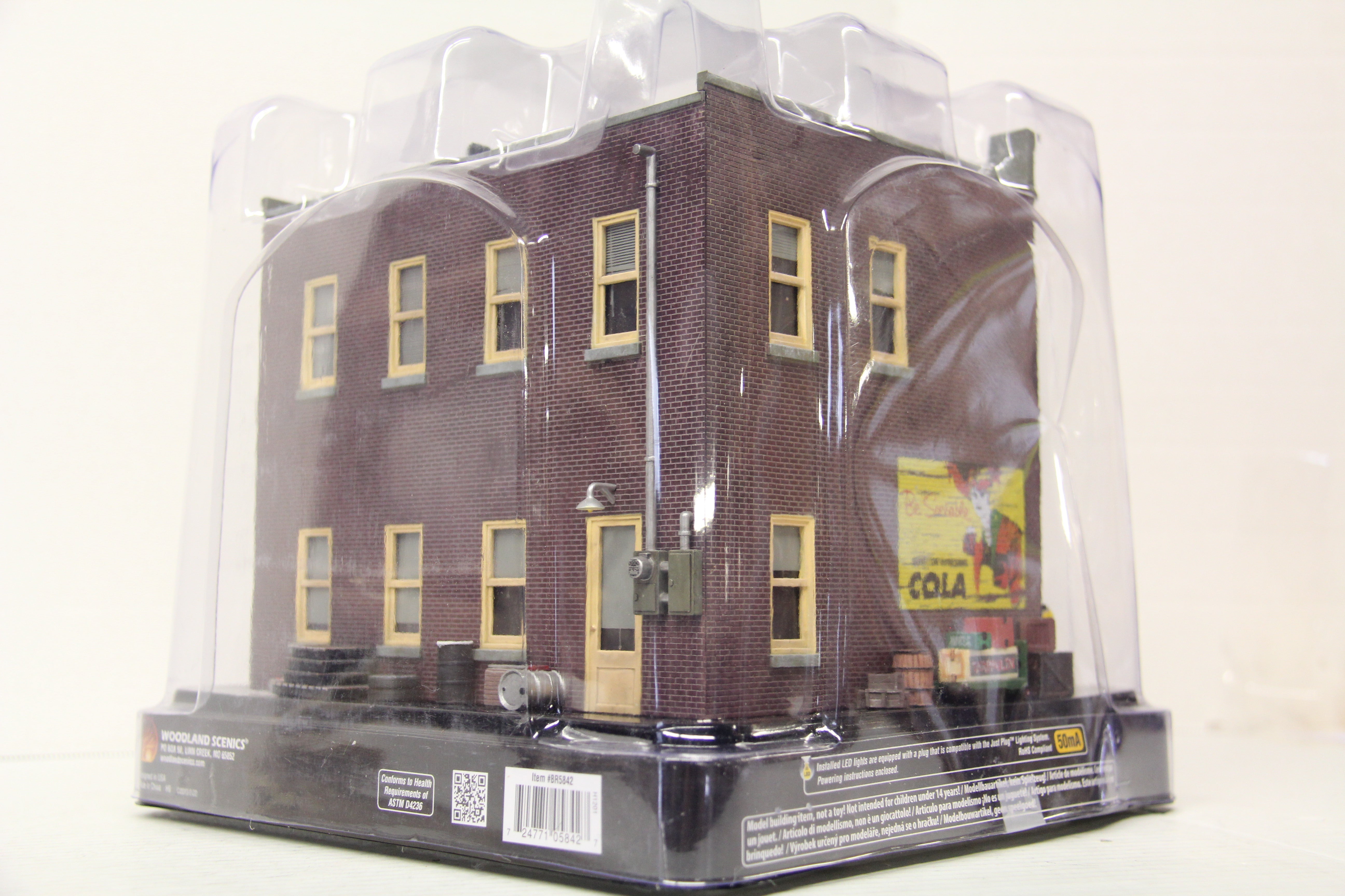 Woodland Scenics BR5842 Harrison's Hardware 1:48-Second hand-M6599