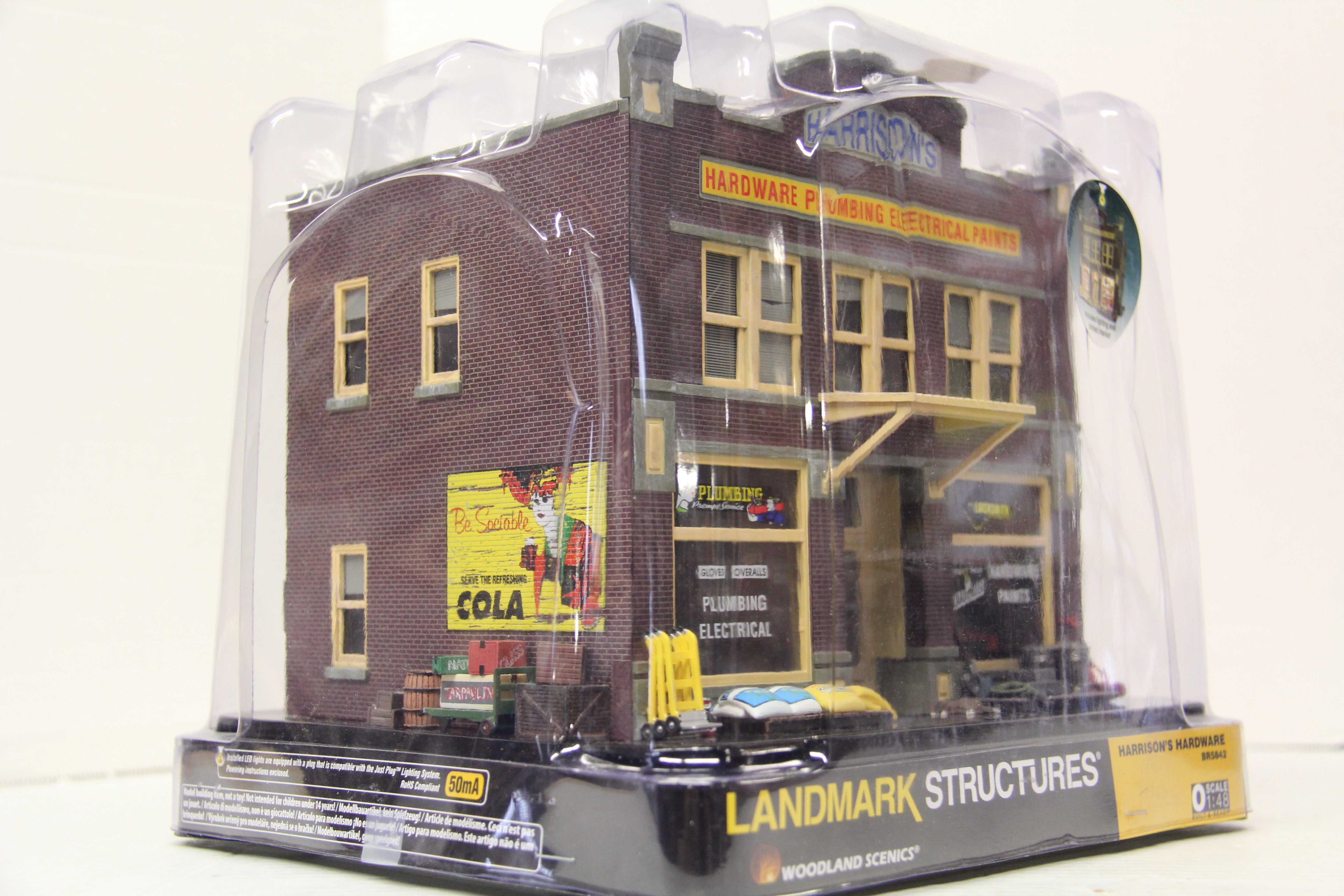 Woodland Scenics BR5842 Harrison's Hardware 1:48-Second hand-M6599