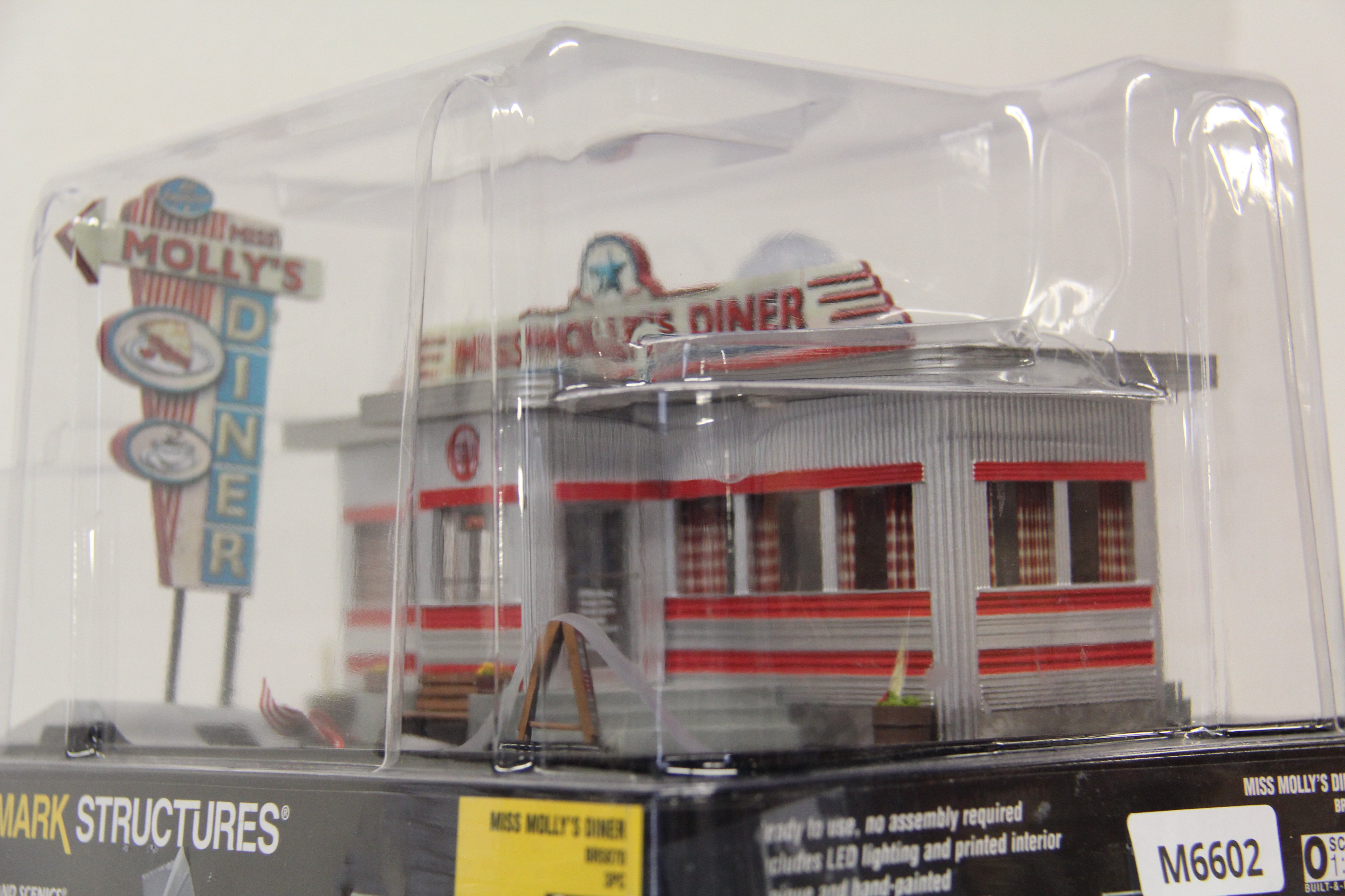 Woodland Scenics BR5870 Miss Molly's Diner 1:48-Second hand-M6602