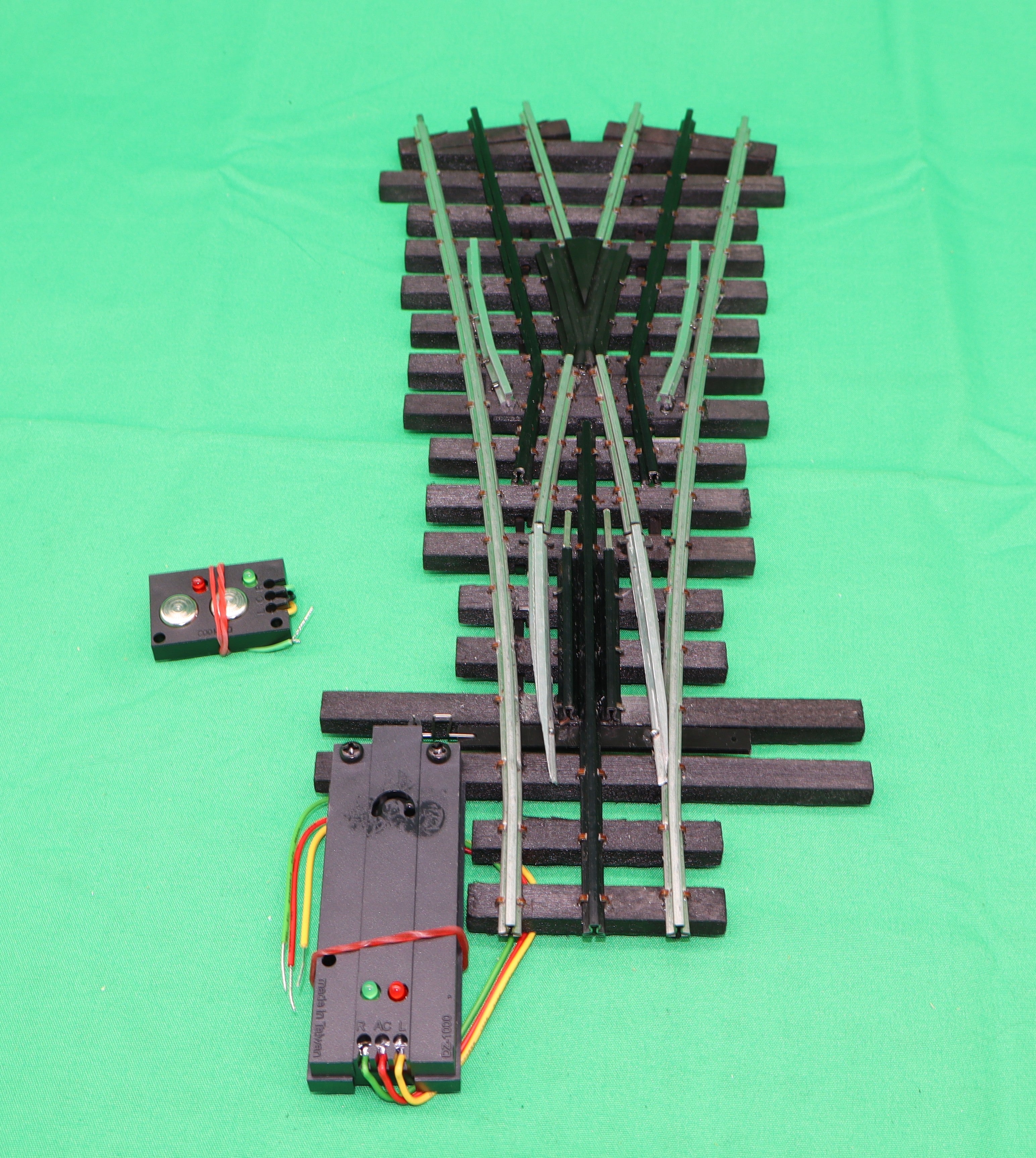Ross Custom Switches #158M - Super Line - 22 Degree Wye Switch Track w/ Dz1000