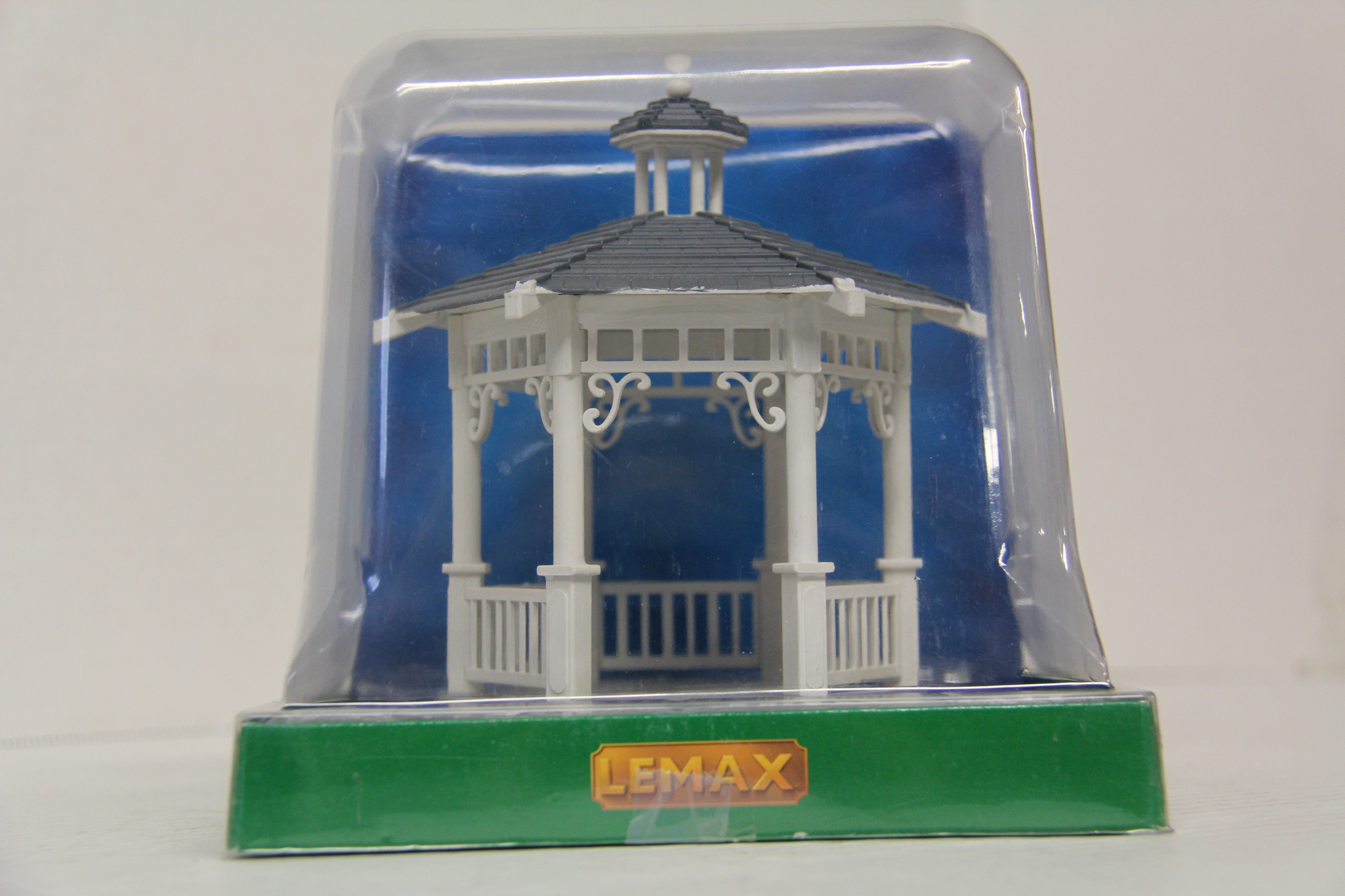Lemax Gazebo-Second hand-M6604