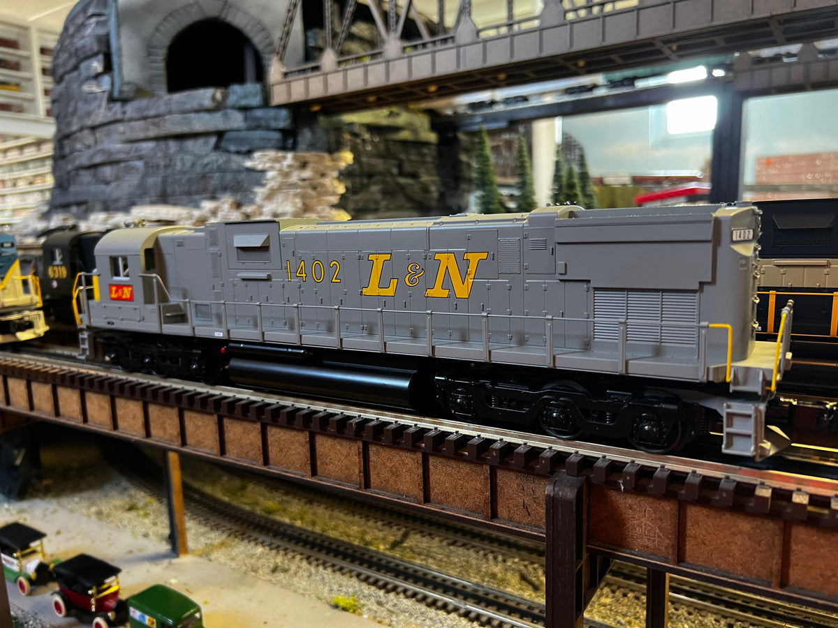 MTH 30-21094-1 - RailKing - ALCO C-630 Diesel Locomotive "Louisville & Nashville" #1402 - Custom Run for MrMuffin'sTrains - MrMuffin'sTrains