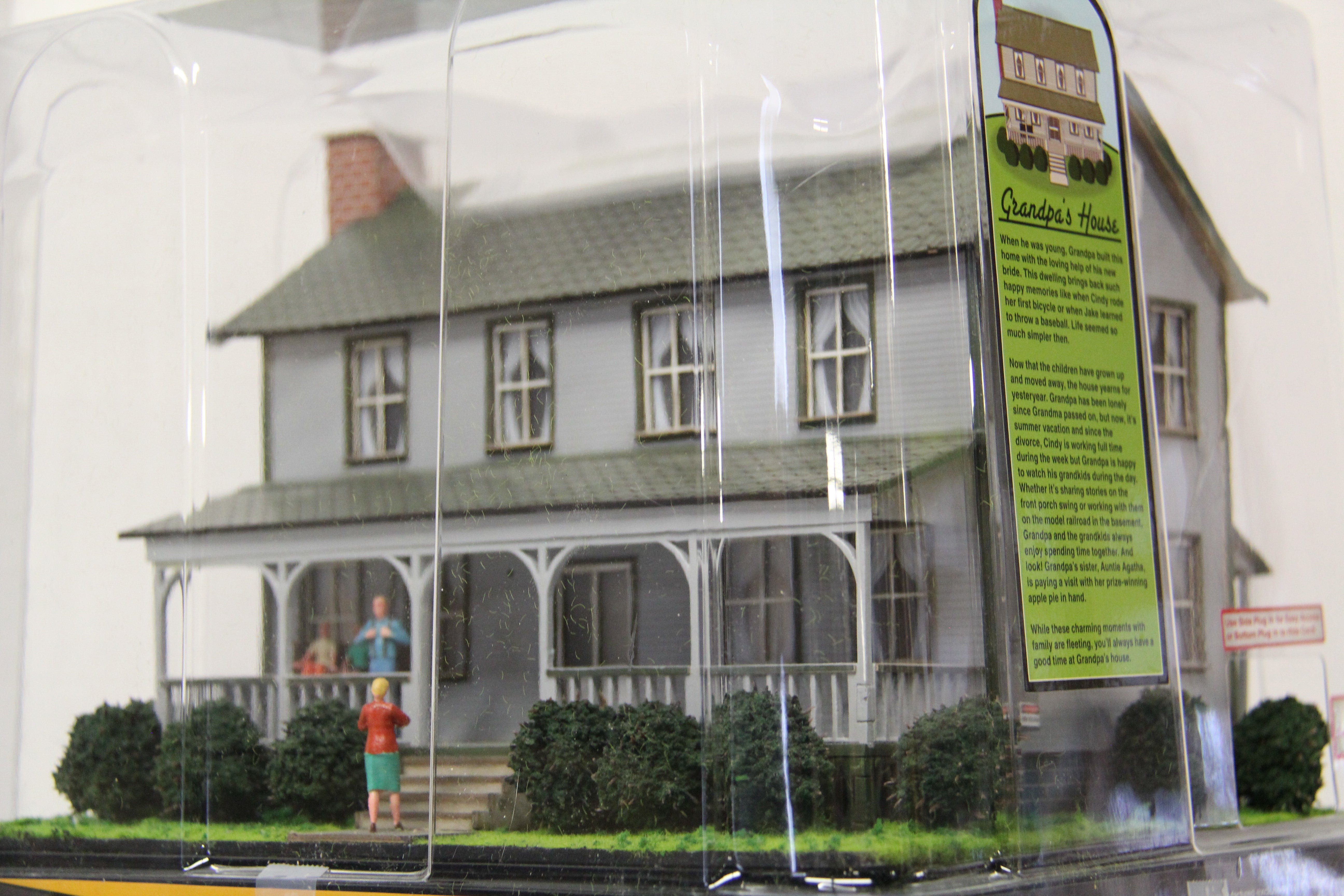 Menards #279-3390 Grandpa's House-Second hand-M6603