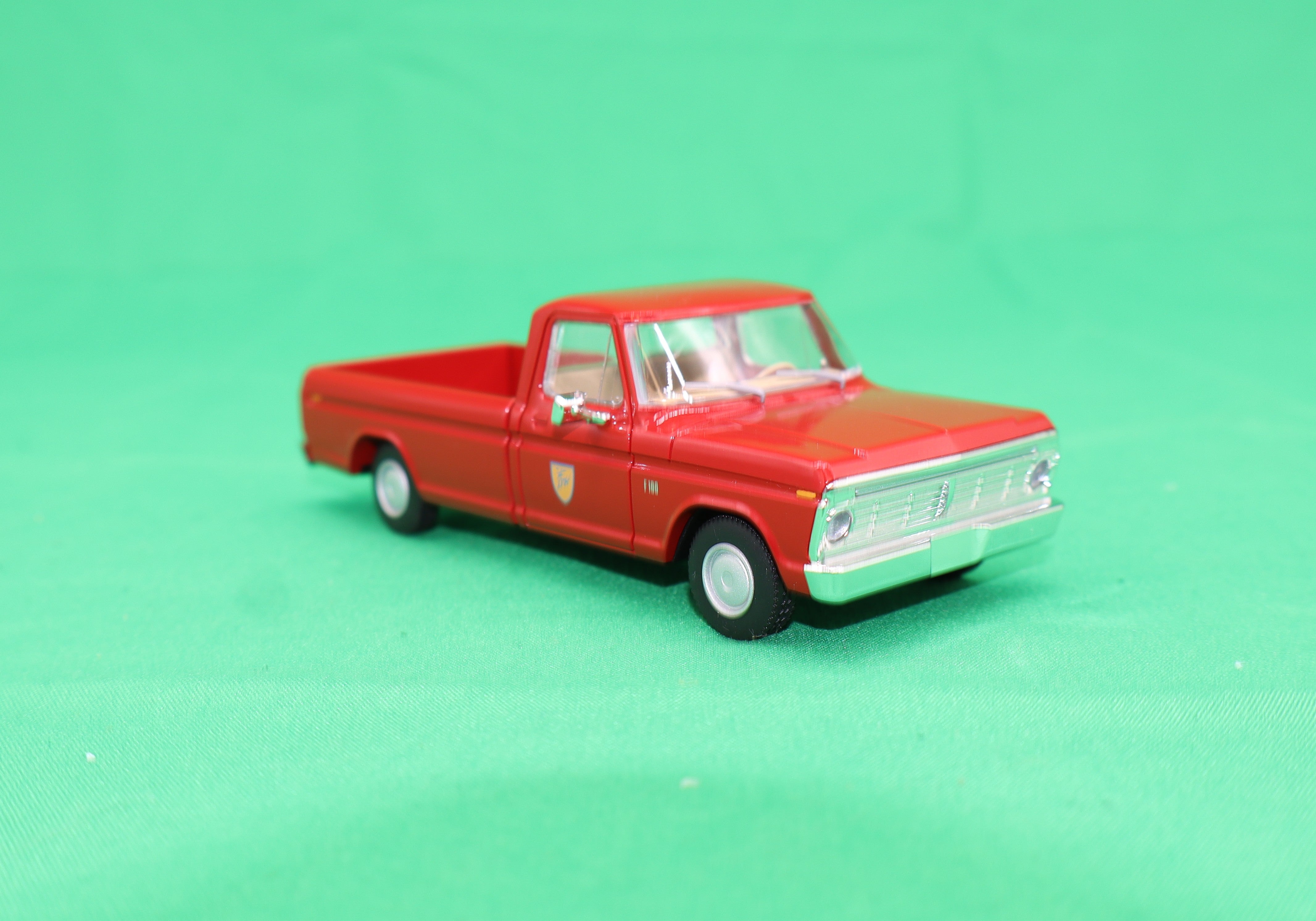 Atlas O 3002487 - Ford F-100 Pickup Trucks “Delaware & Hudson”