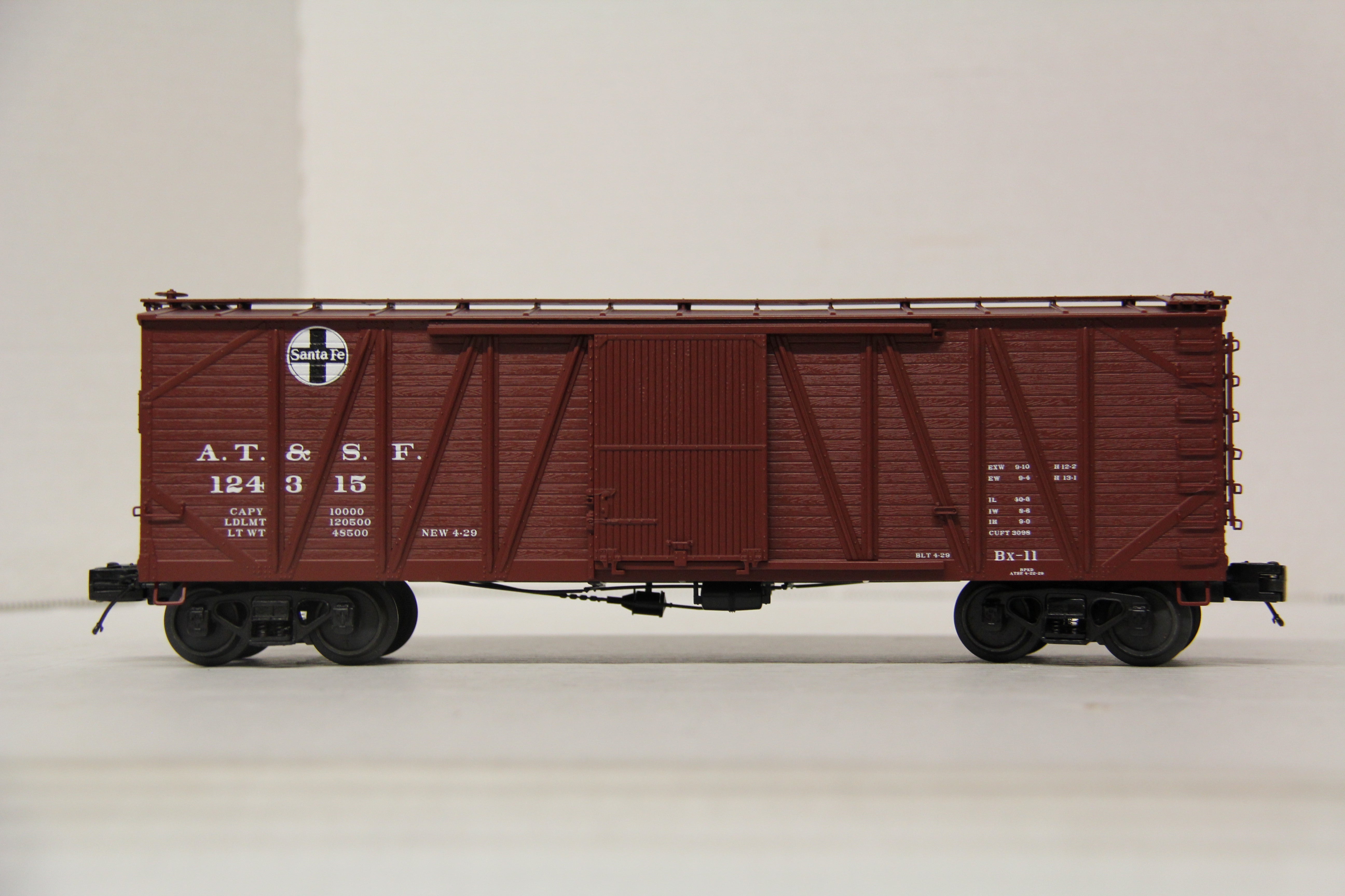 MTH 20-93390 Santa Fe 40' USRA Single Sheathed Box Car-Second hand-M6606