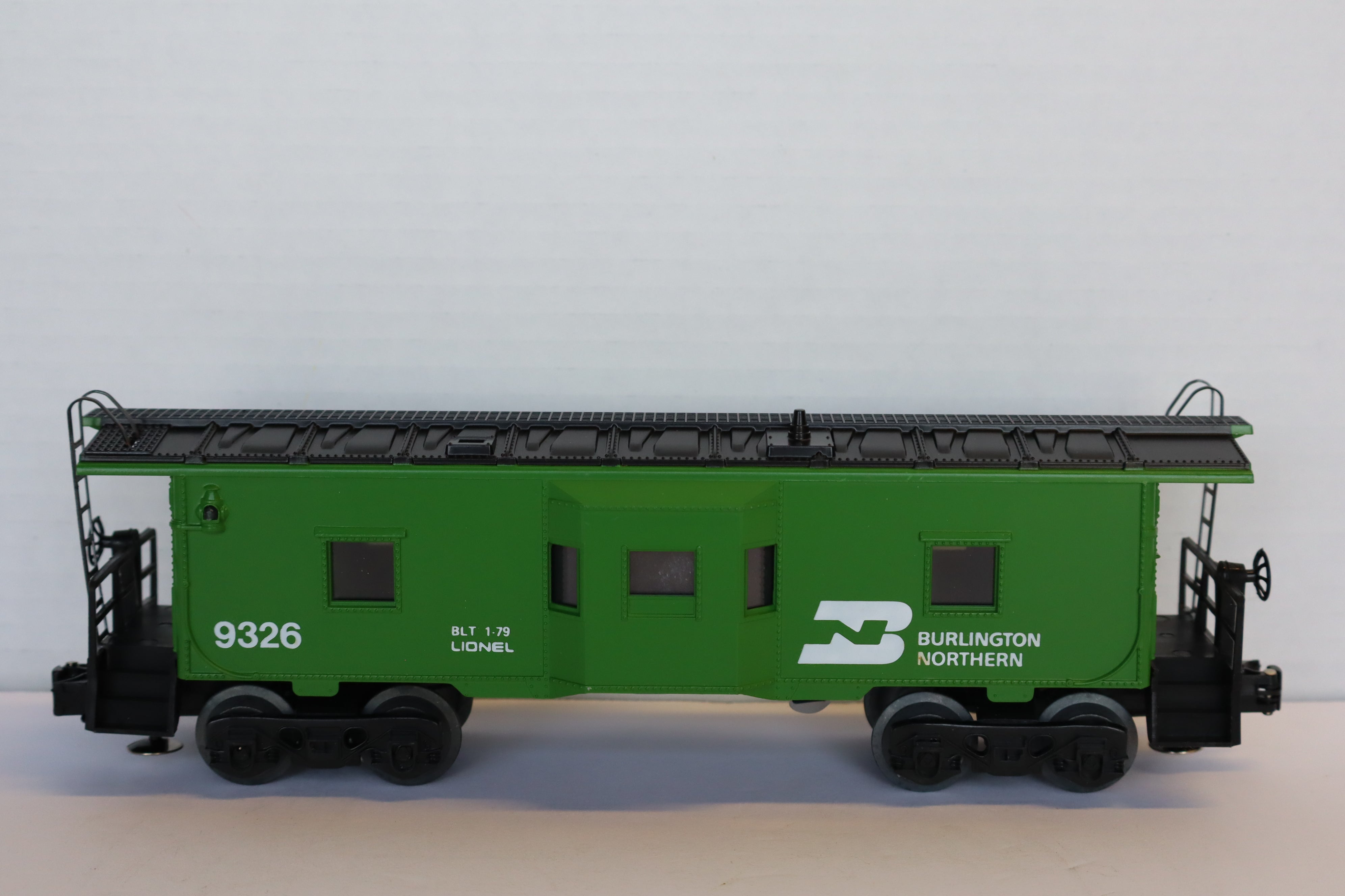 Lionel 6-9326 Burlington Northern Bay Window Caboose-Second hand-M8060