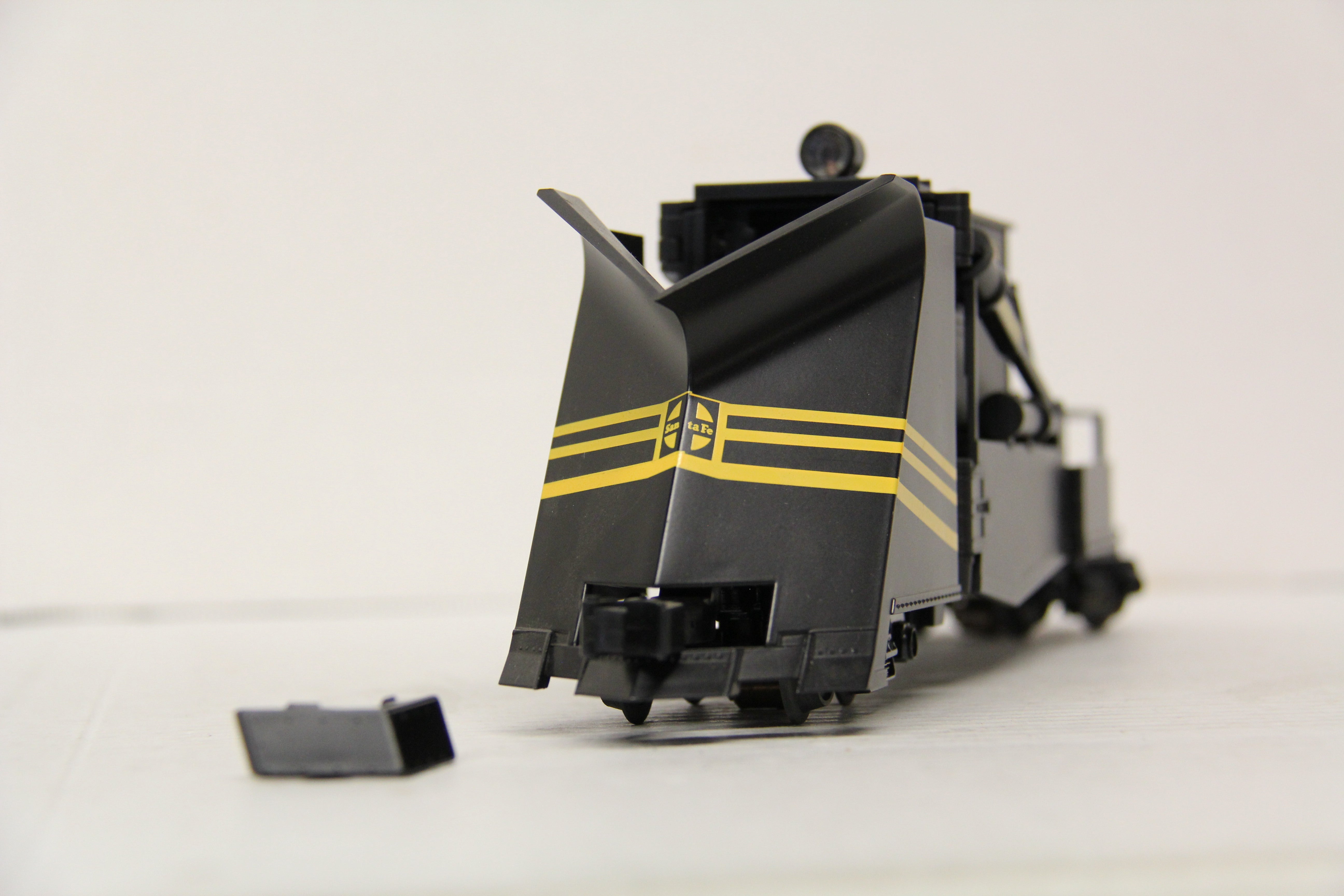 MTH 20-98243 Santa Fe Jordan Spreader-Second hand-M6610