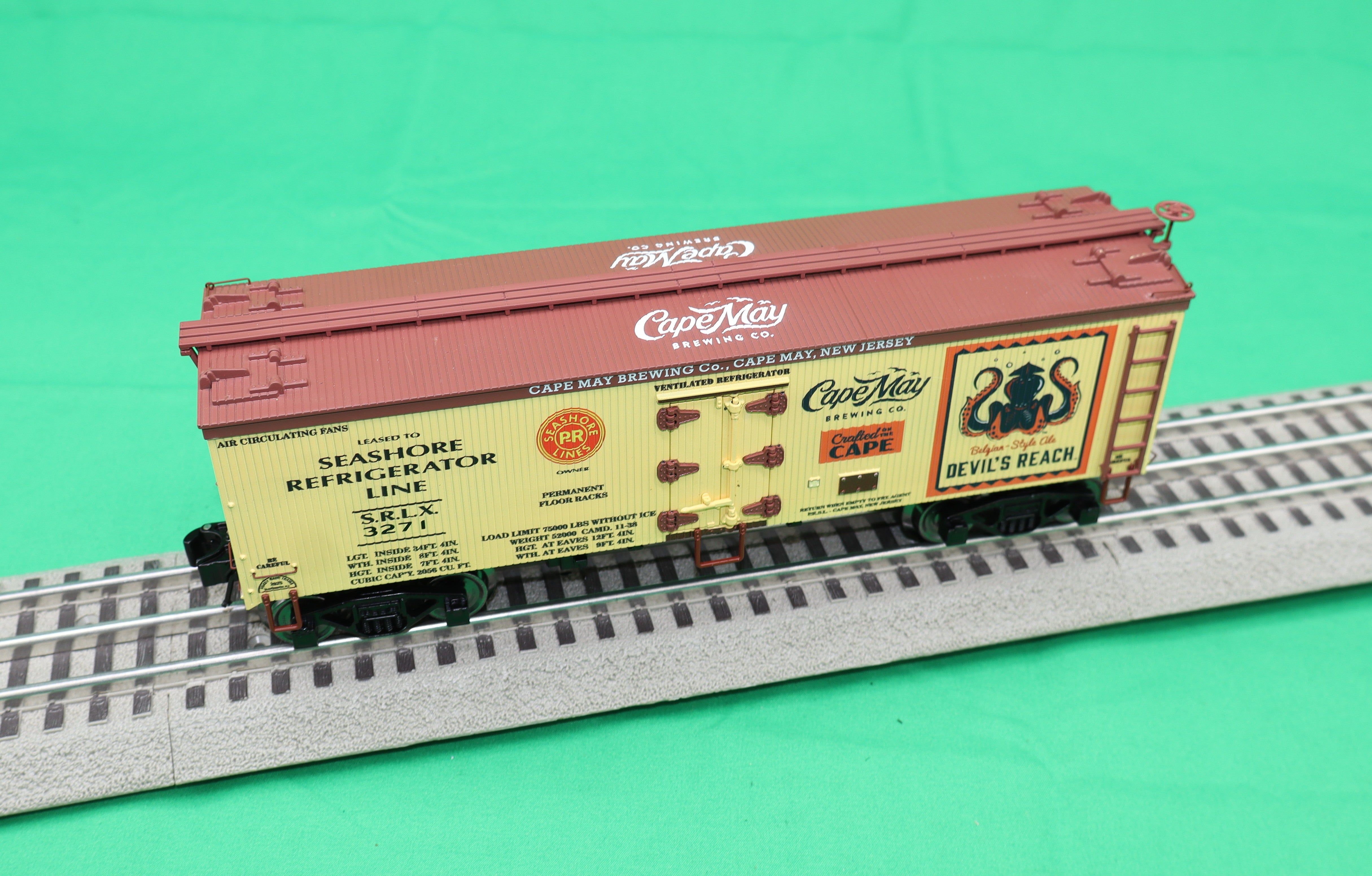Ready Made Trains RMT-86199-188-3 - 36' Woodside Reefer Car "Cape May" (Devil's Reach Beer)
