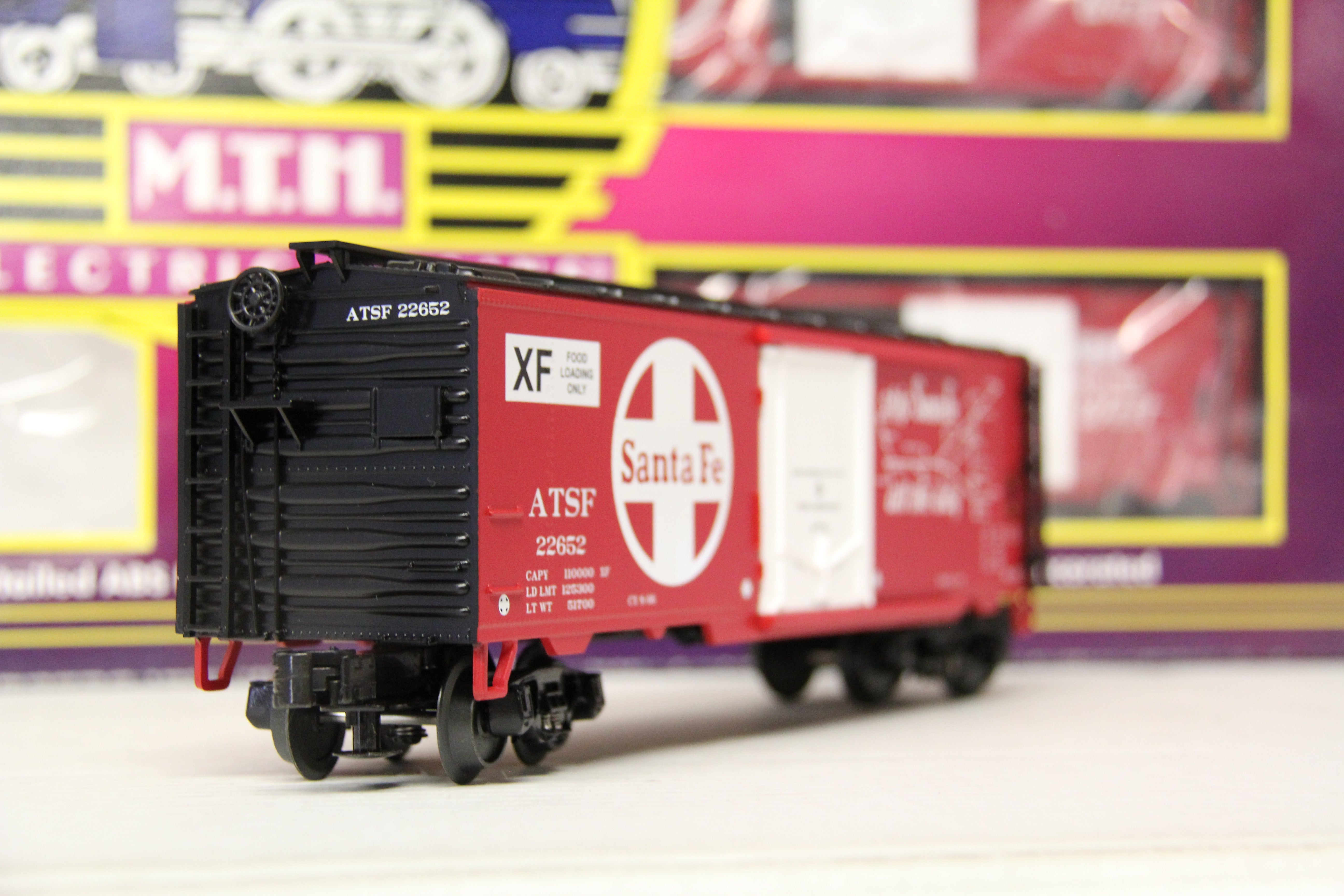 MTH 20-90105 Santa Fe 40' Reefer Car 6 Car Set-Second hand-M6624