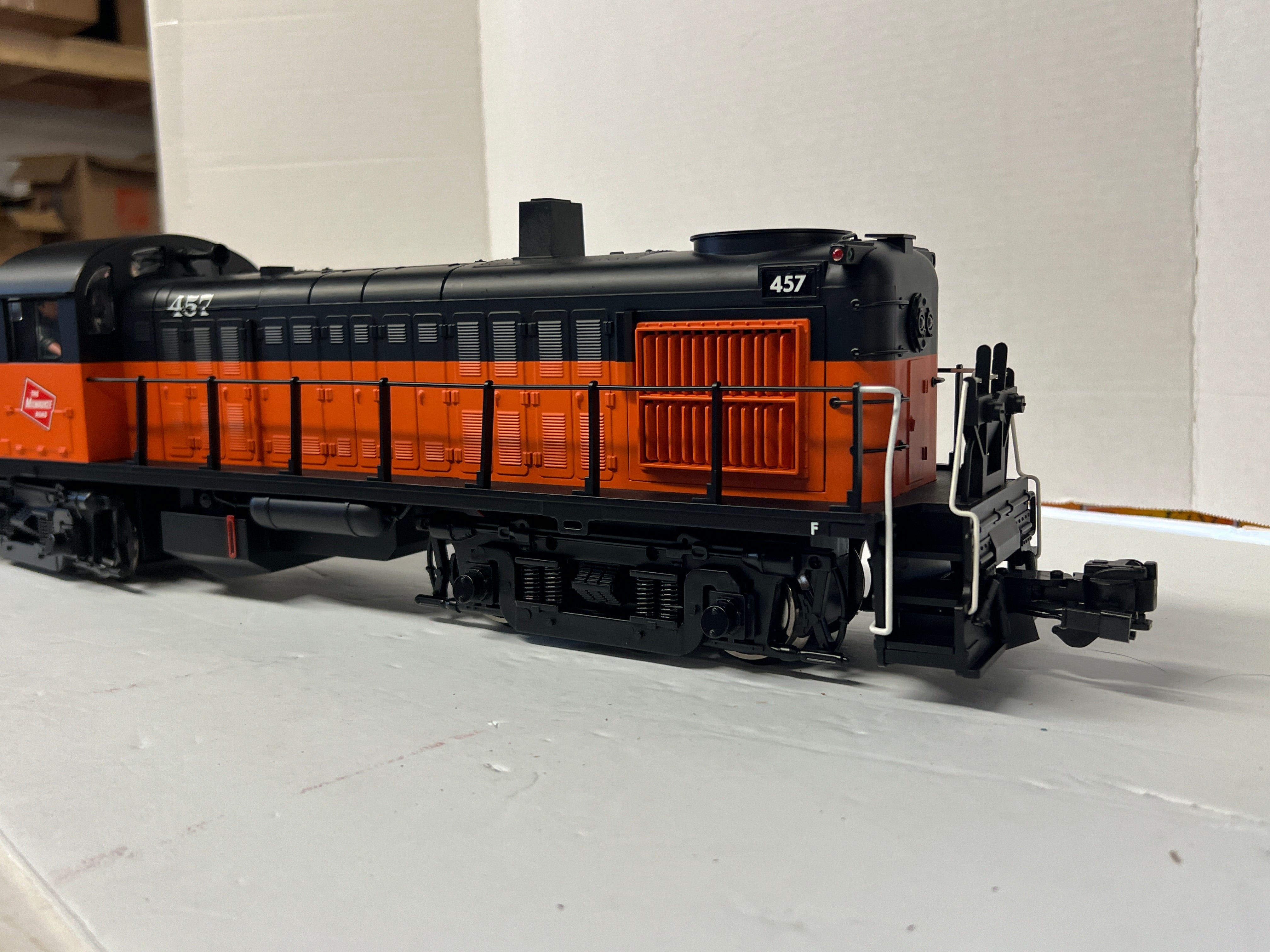 Aristo 22230  RS-3-"Milwaukee Road" #457-Second-hand-G1218