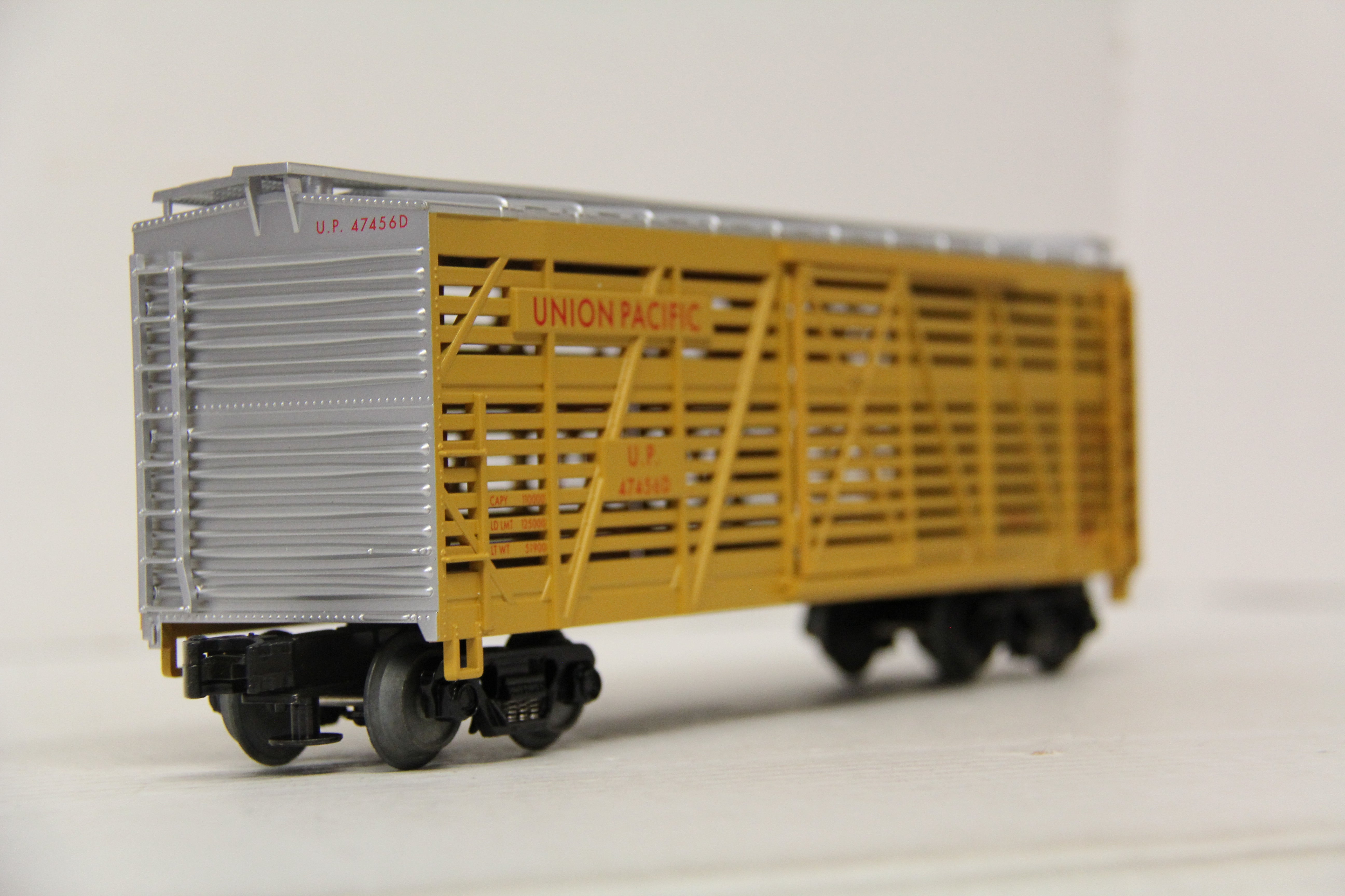 MTH 20-94502 Union Pacific Steel Sided Stock Car-Second hand-M6627