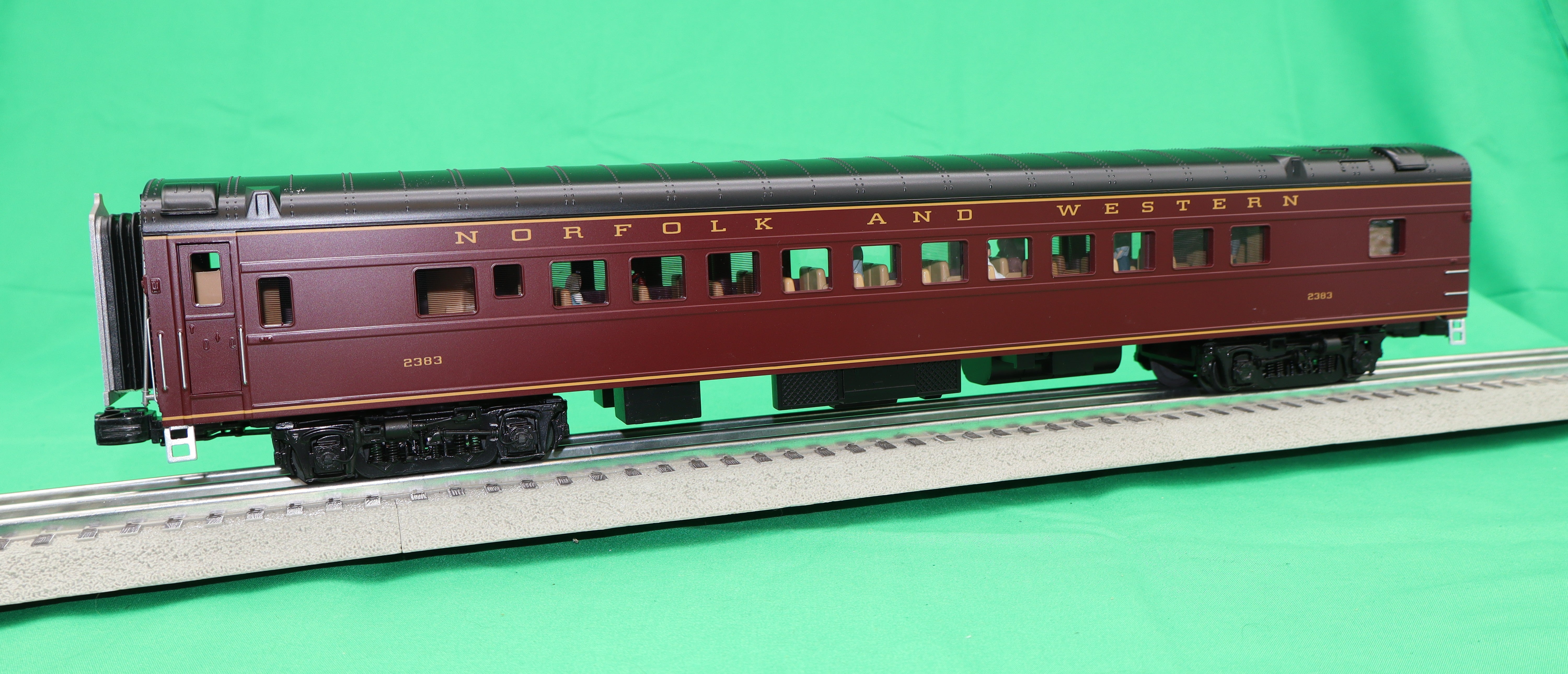 MTH 20-64263 - 70’ Streamlined Passenger Set "Norfolk & Western" (4-Car) Smooth Sided