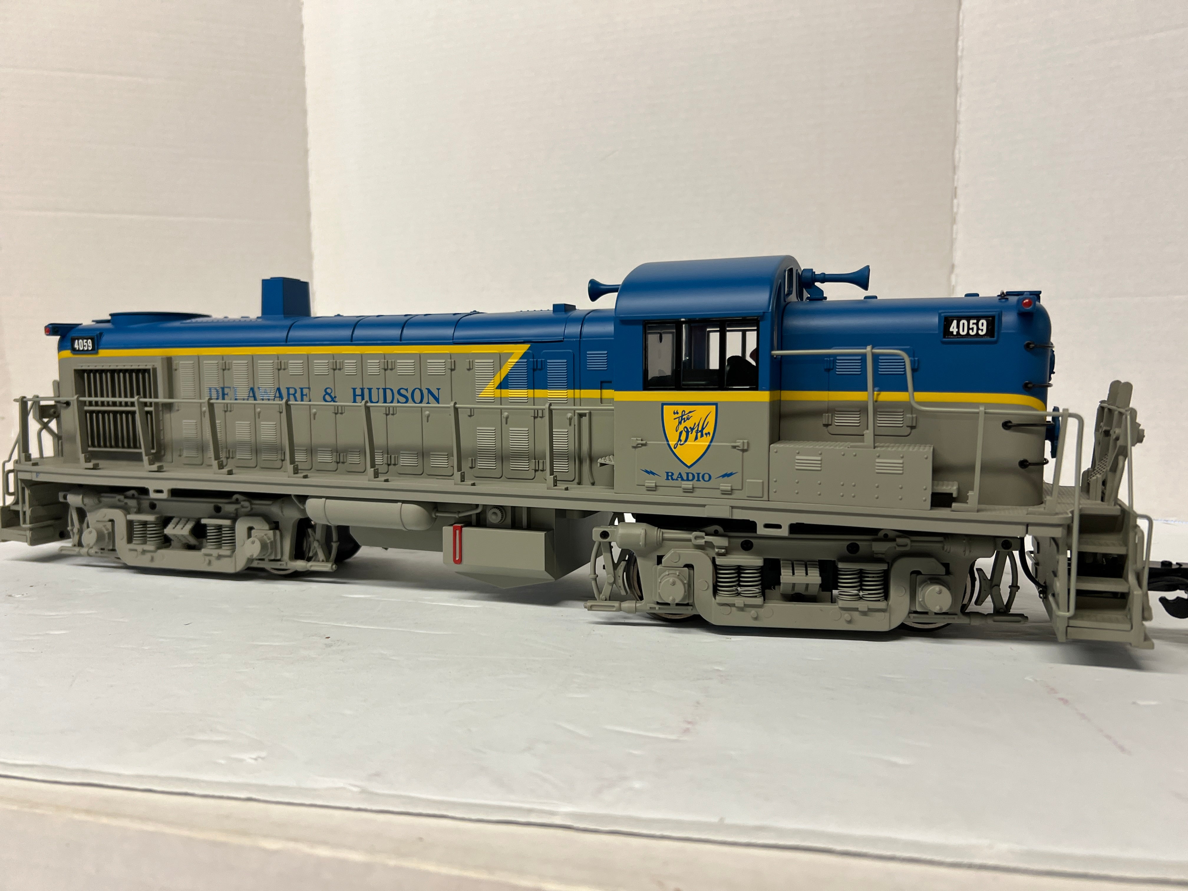 Aristo 22234  RS-3 Diesel Locomotive-"Delaware & Hudson" #4059-Second-hand-G1221