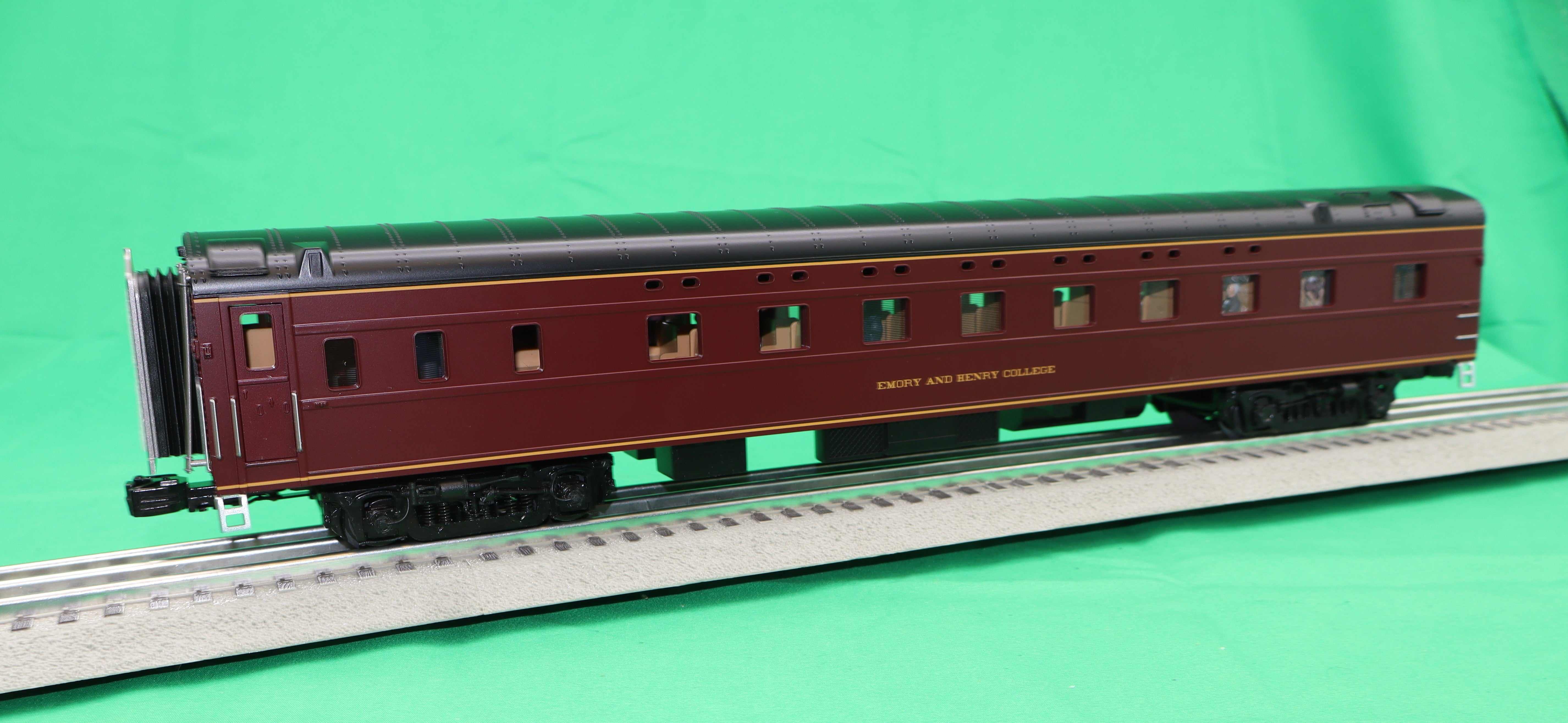 MTH 20-64264 - 70’ Streamlined Passenger Slpr/Diner Set "Norfolk & Western" (2-Car) Smooth Sided
