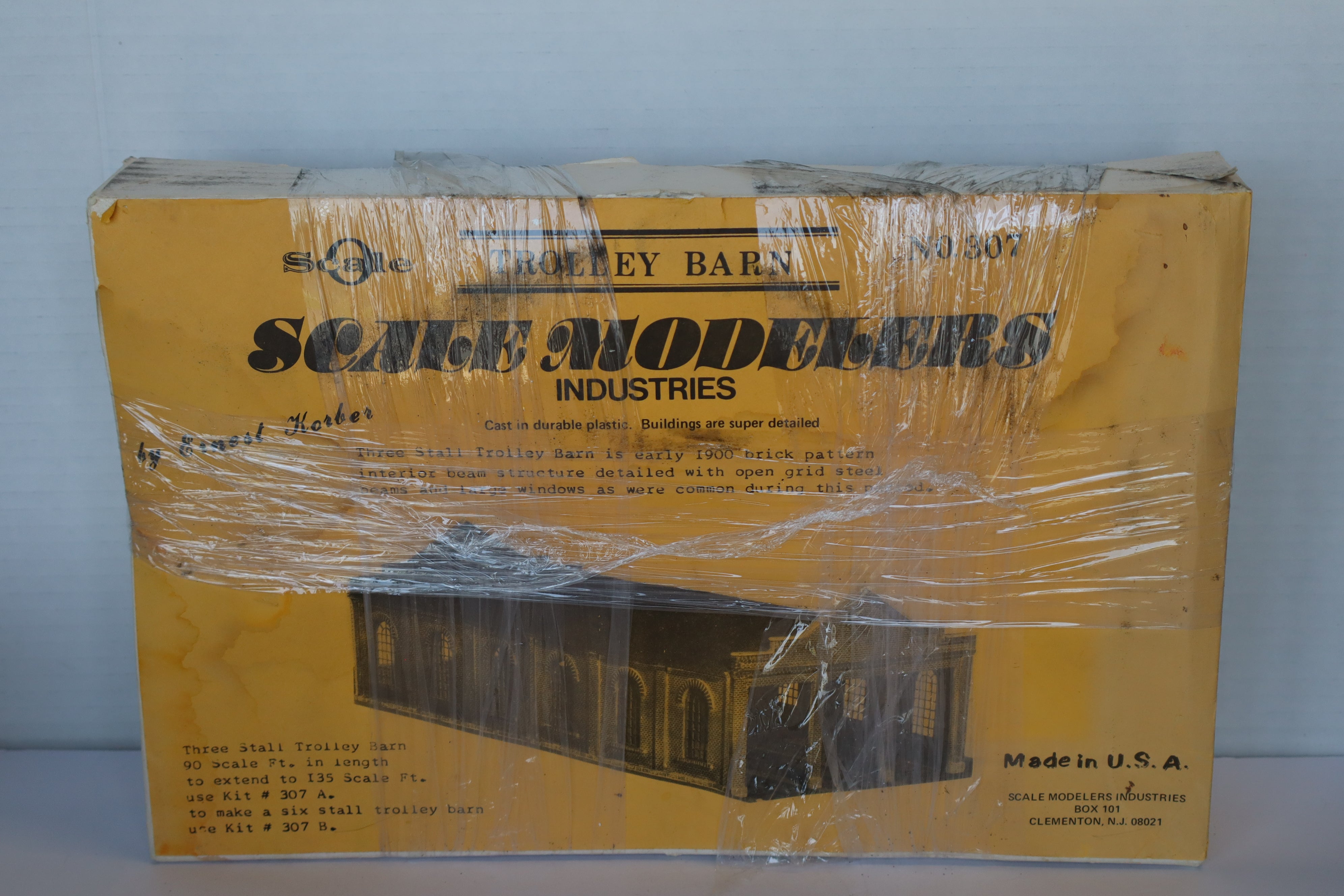 Scale Modelers Trolley Barn #307 Kit by Ernest Korber-Second hand-M8093