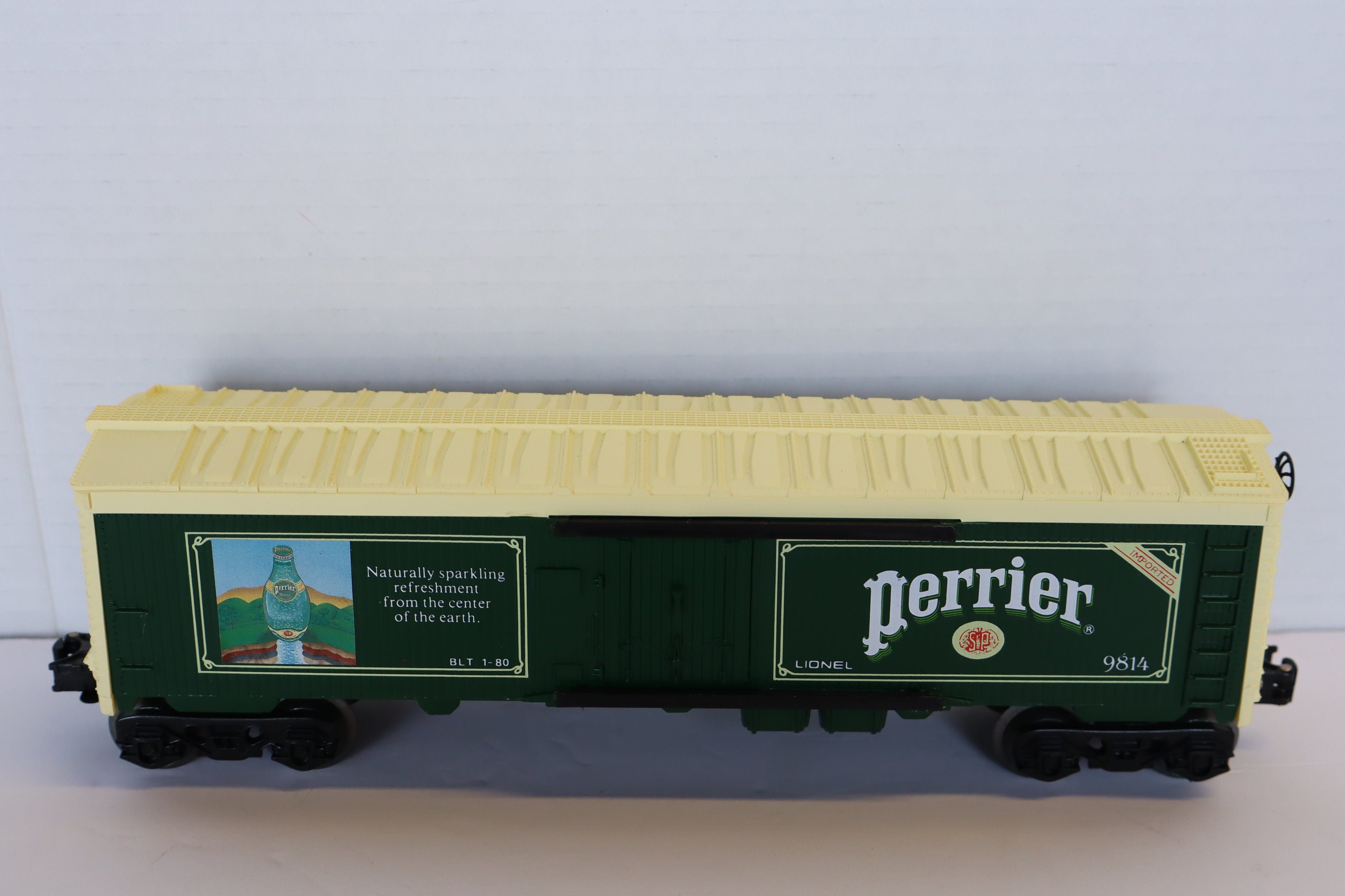 Lionel 6-9814 Perrier Billboard Reefer Car-Second hand-M8095