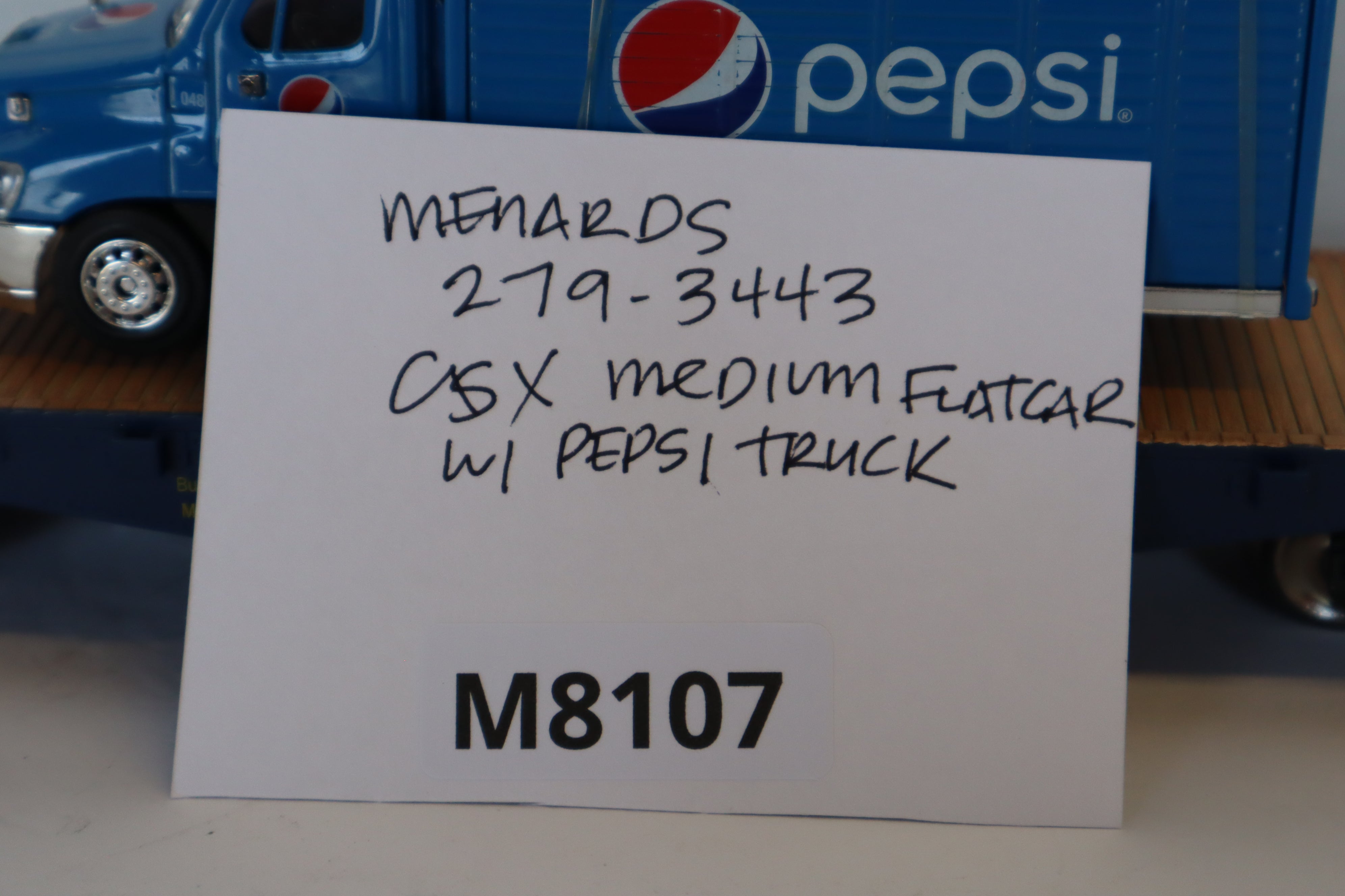 Menards 279-3443 CSX Medium Flatcar w/ Pepsi Truck-Second hand-M8107