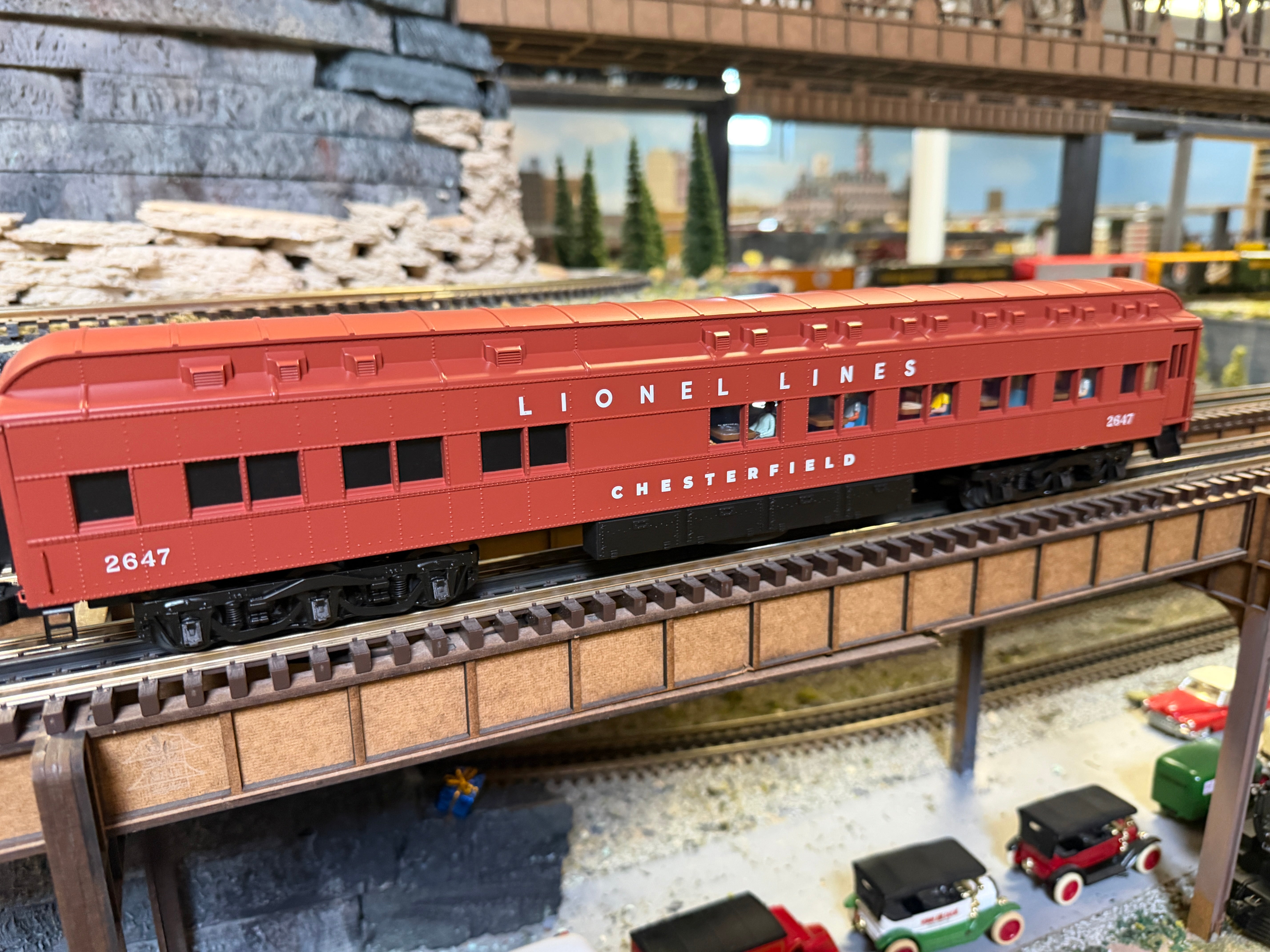 Lionel 2527280 - Vision Line StationSounds Diner Car "Lionel Lines" #2647 Chesterfield