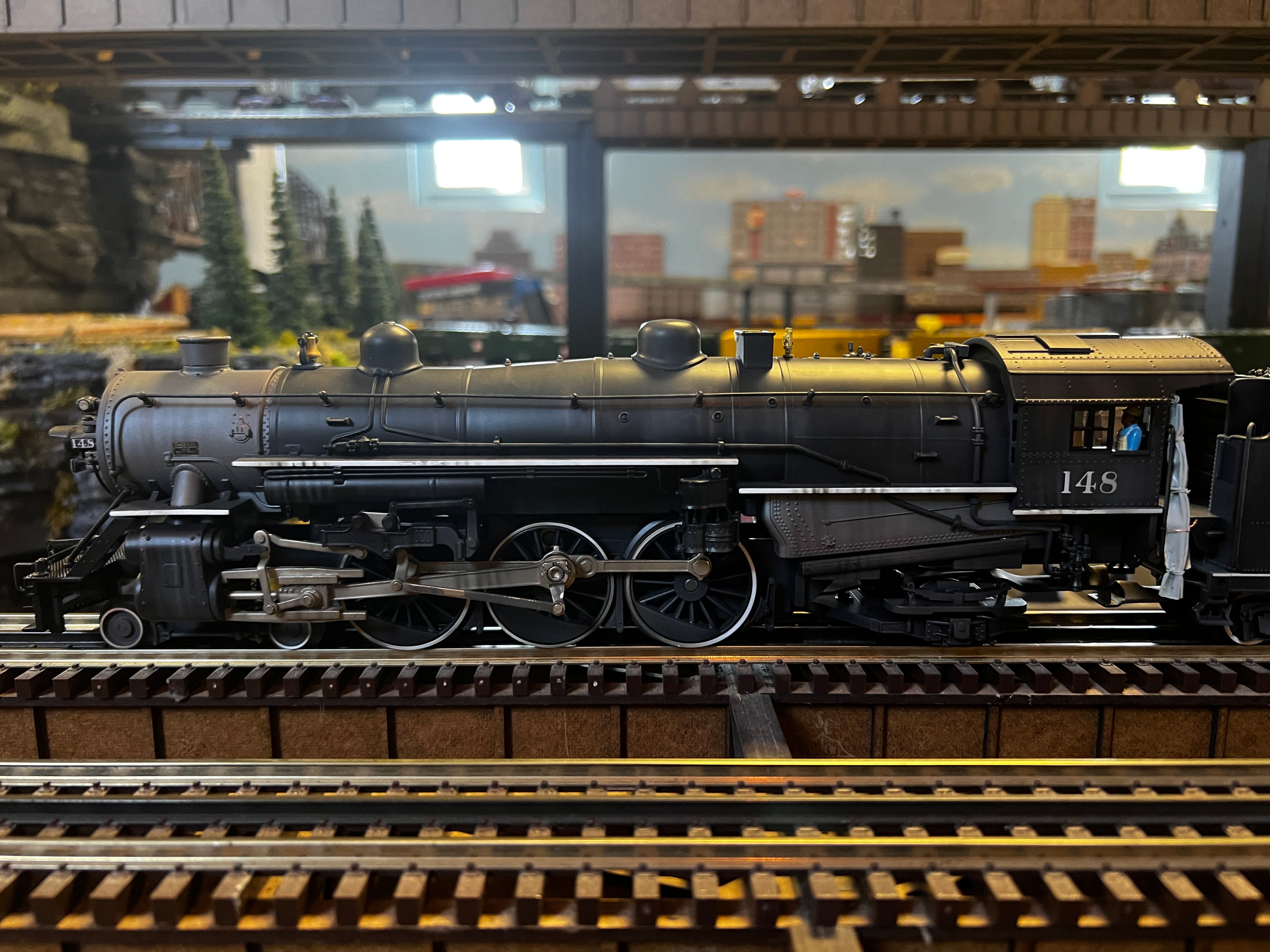 Lionel 2131FEC - Legacy USRA Pacific Steam Locomotive "Florida East Coast" #148 - Custom by Harry Hieke