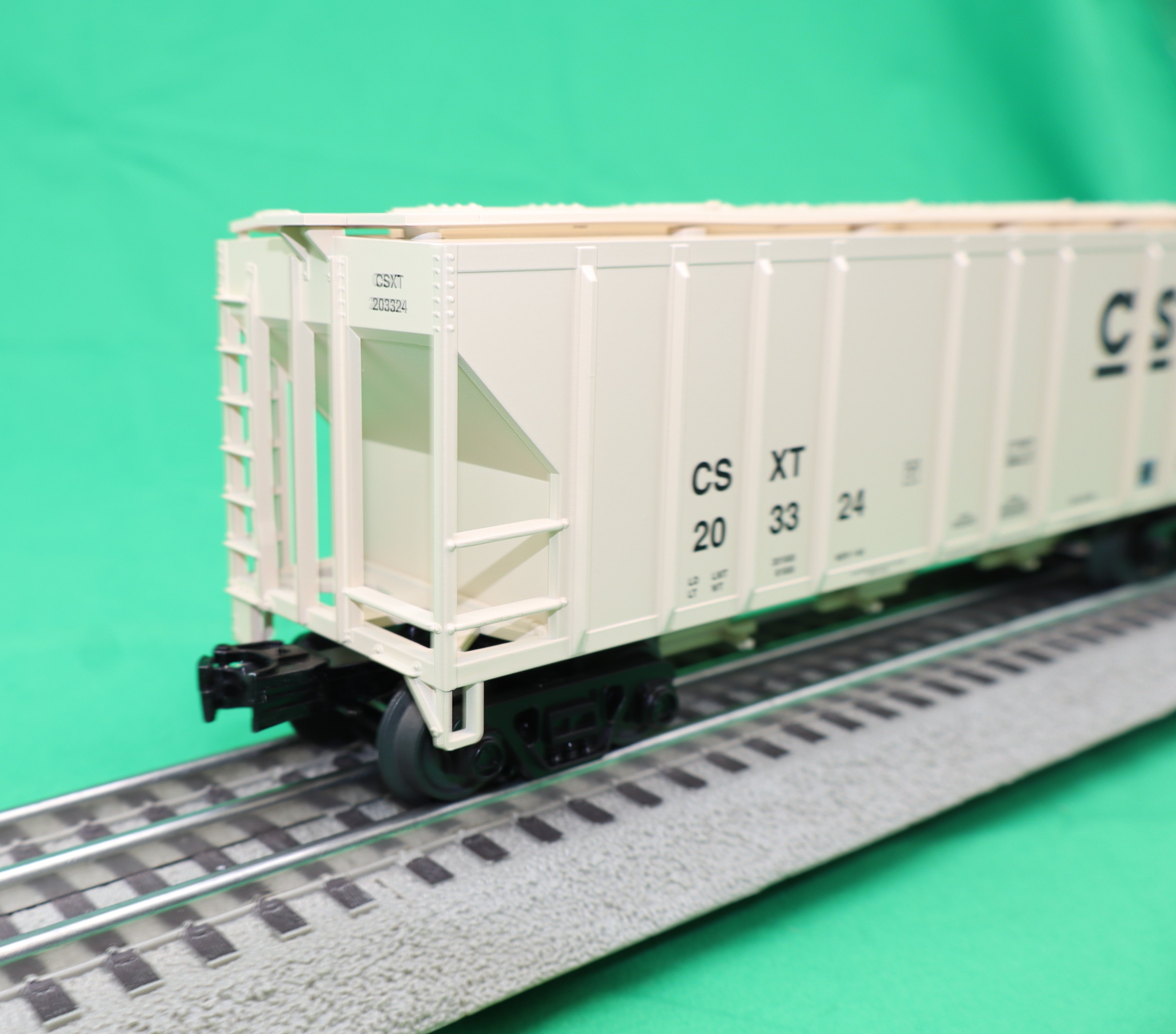 MTH 30-75771 - Ps-2 Discharge Hopper Car "CSX" #203324
