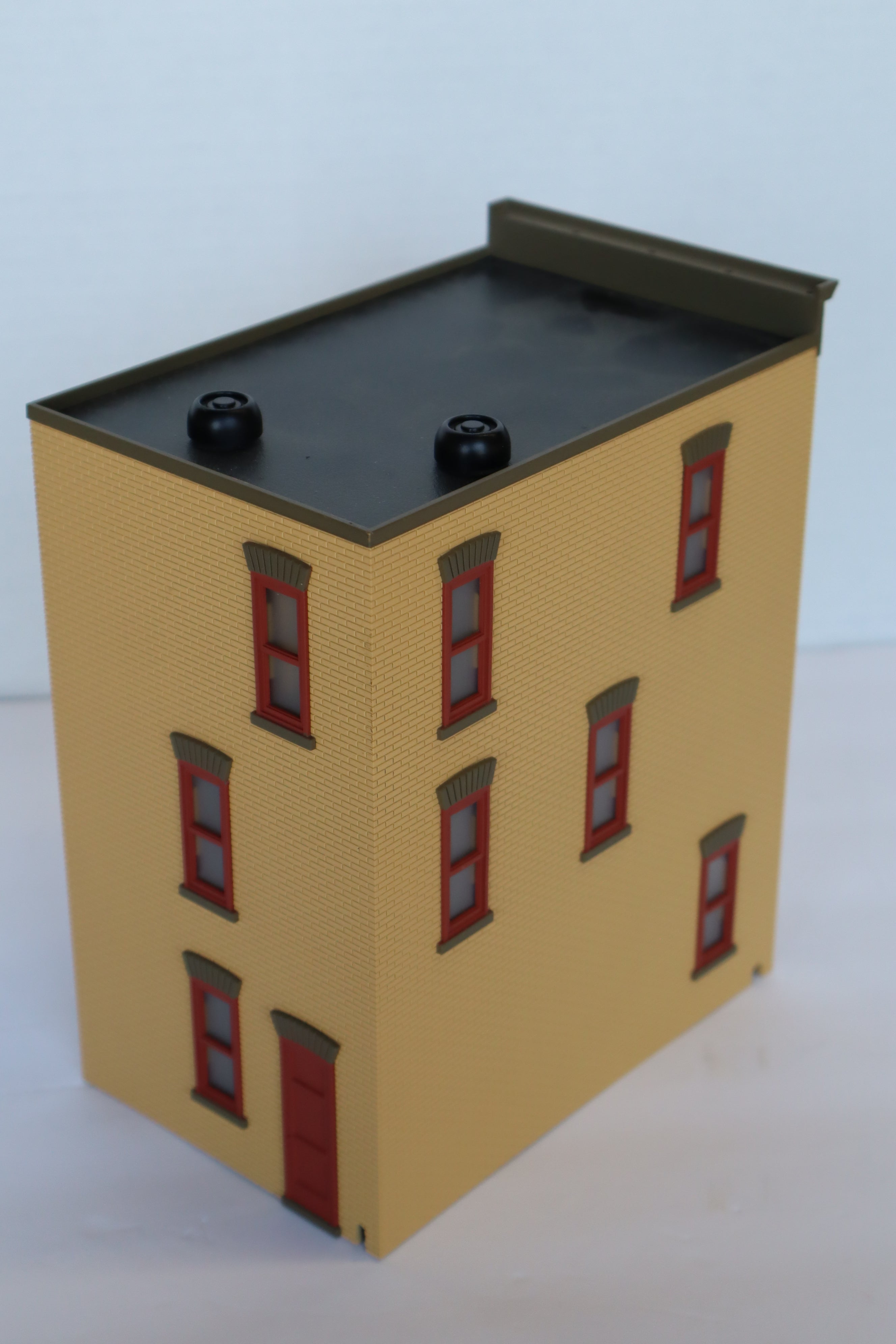 Rail King 30-90377 Dusty Yellow Brick 3-Story Town House #3-Second hand-M8102