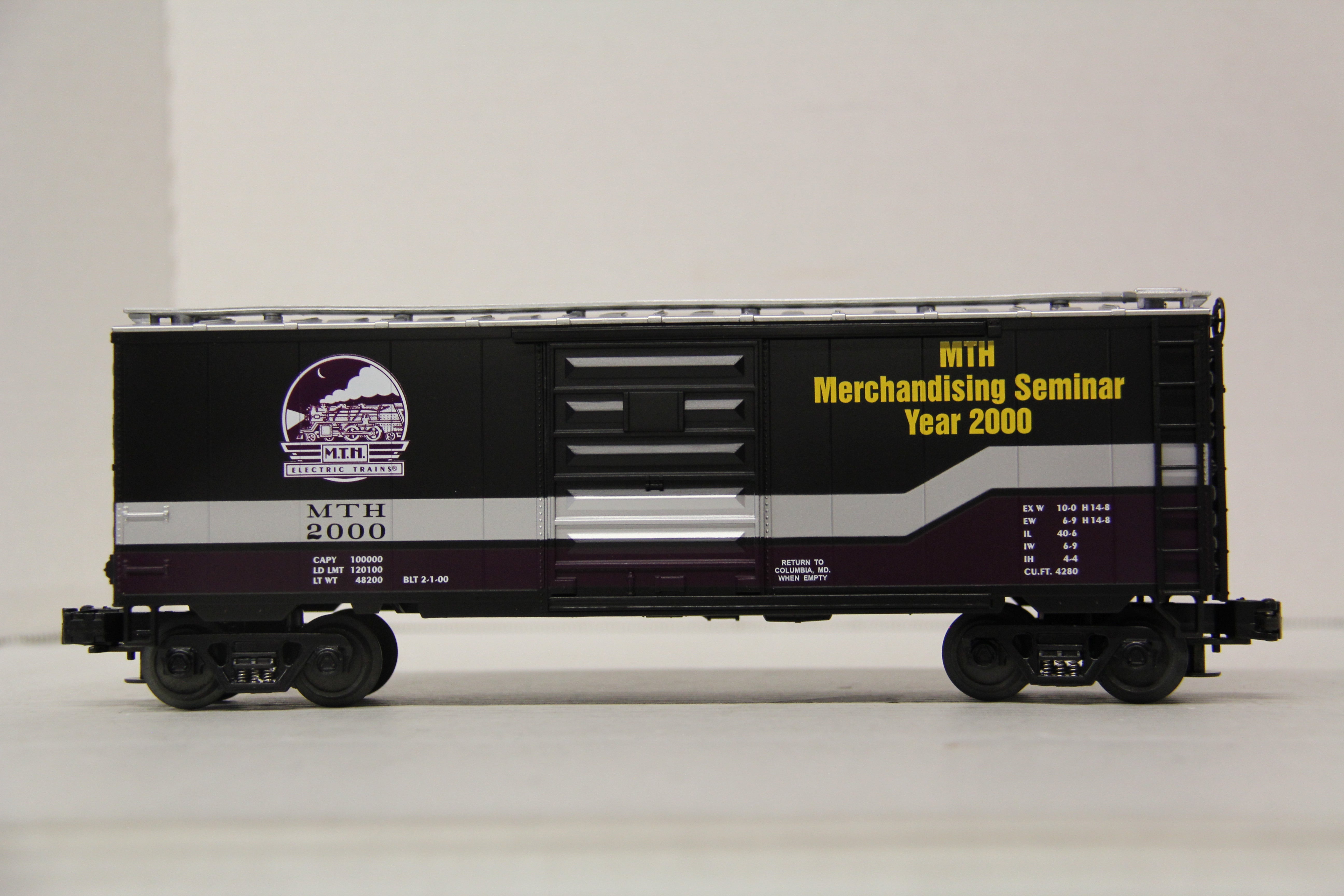 MTH 20-93038 MTH Seminar Year 2000 40' Single Door Box Car-Second hand-M6642