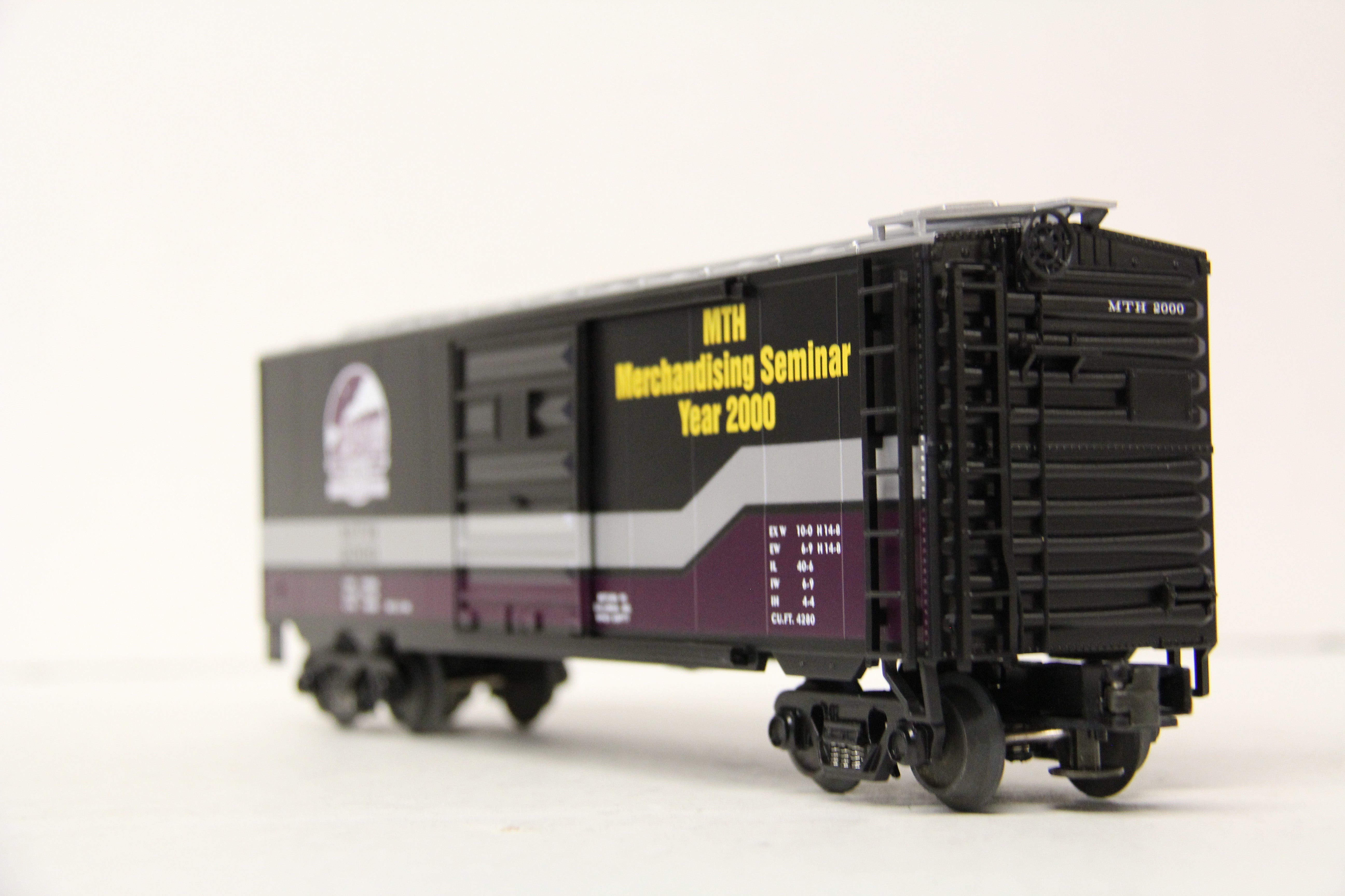 MTH 20-93038 MTH Seminar Year 2000 40' Single Door Box Car-Second hand-M6642