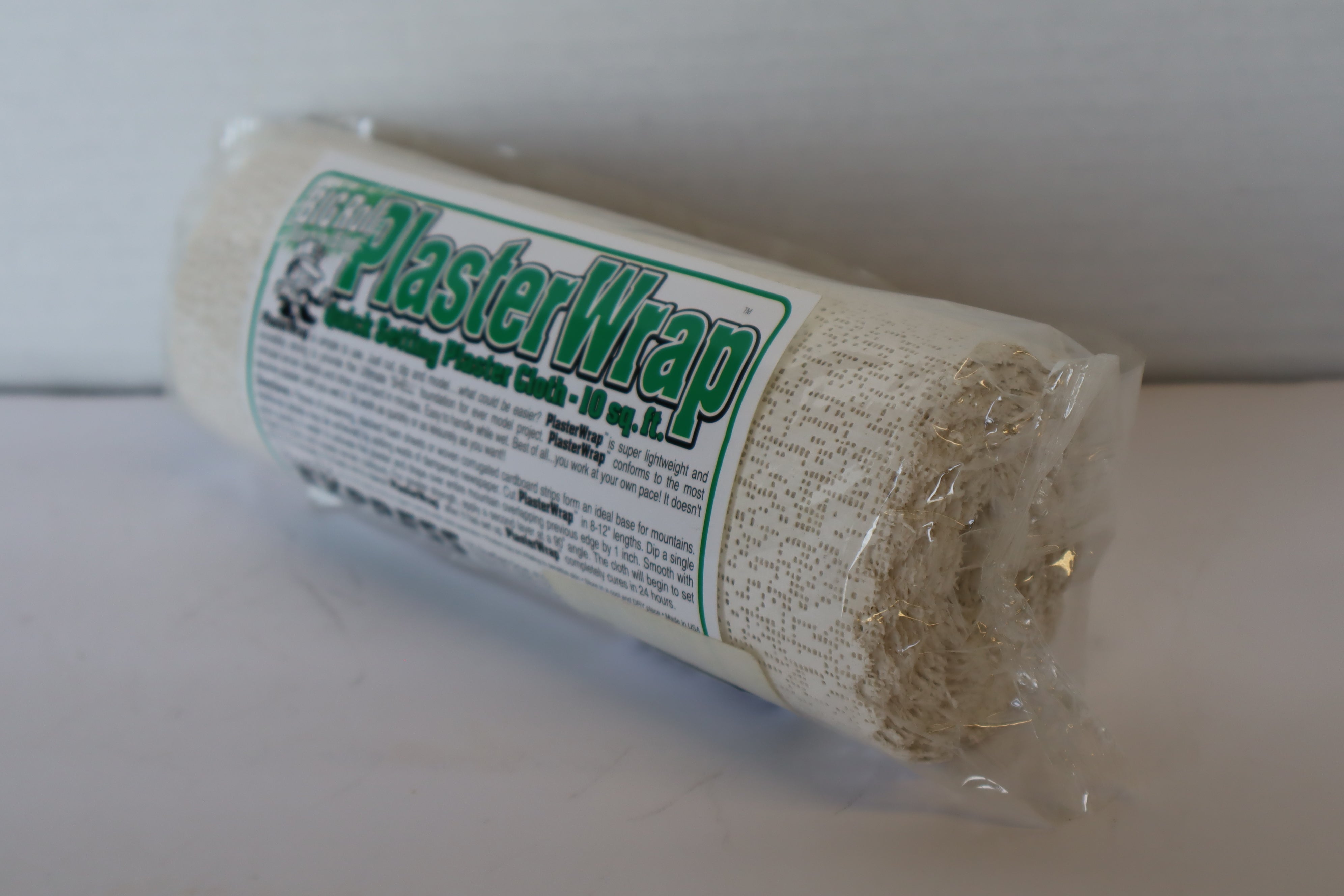 Scenic Express PlasterWrap 8 inches by 5 feet-Second hand-M8103