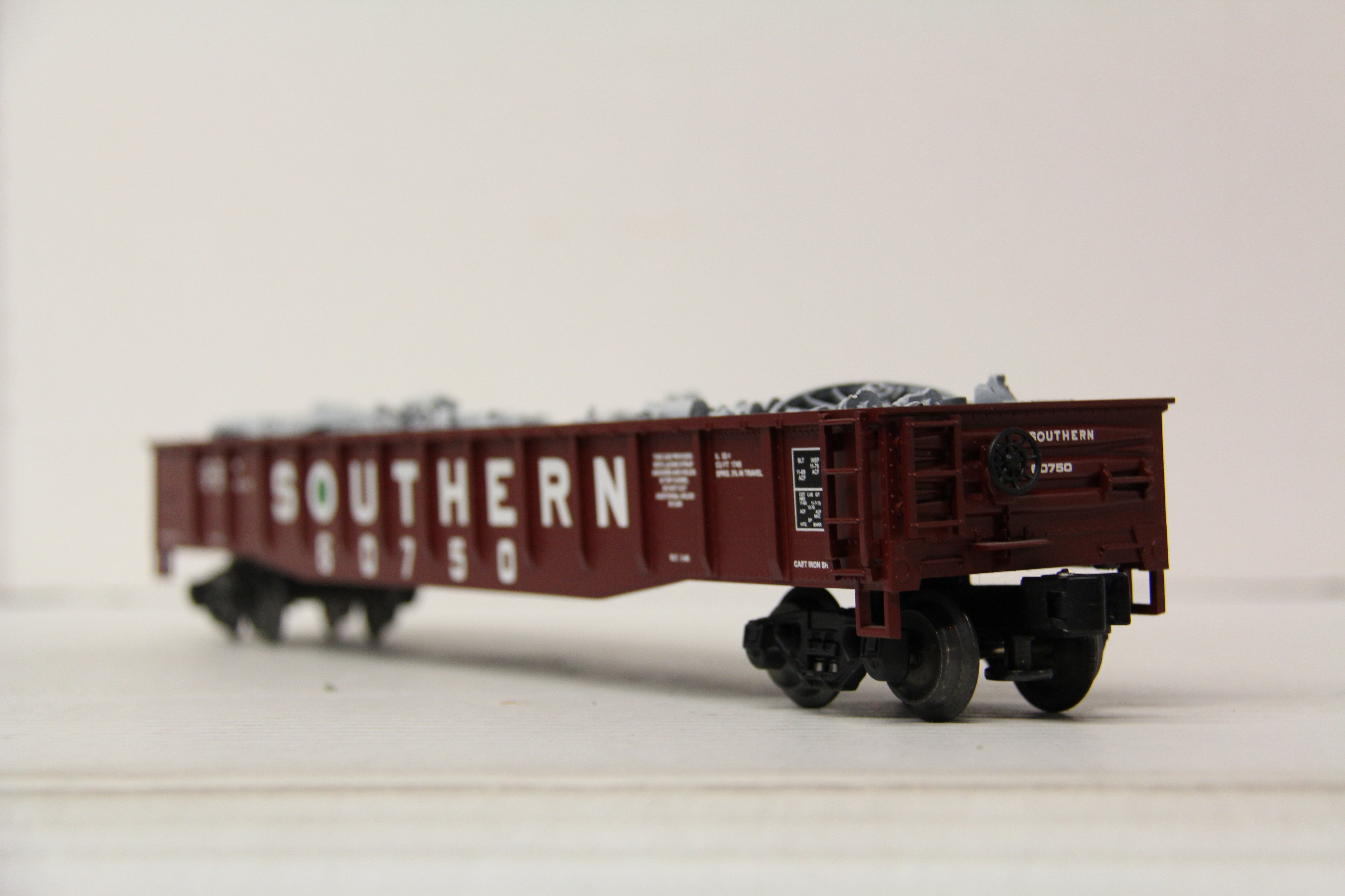 MTH 20-98004 Southern Gondola w/ Junk Load-Second hand-M6643