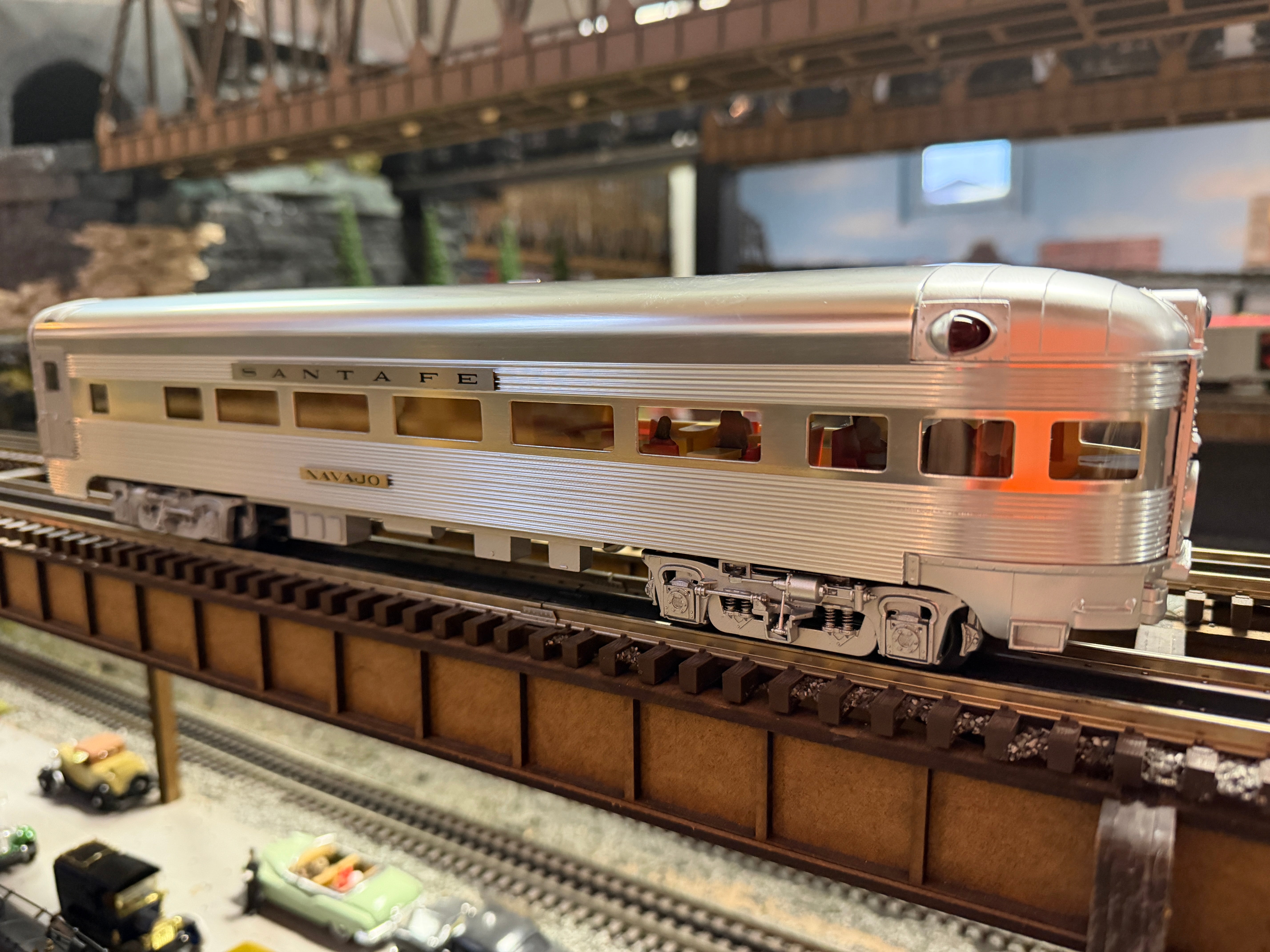 Lionel 2527680 - 15" Aluminum Passenger Car Set "Santa Fe" (4-Car)