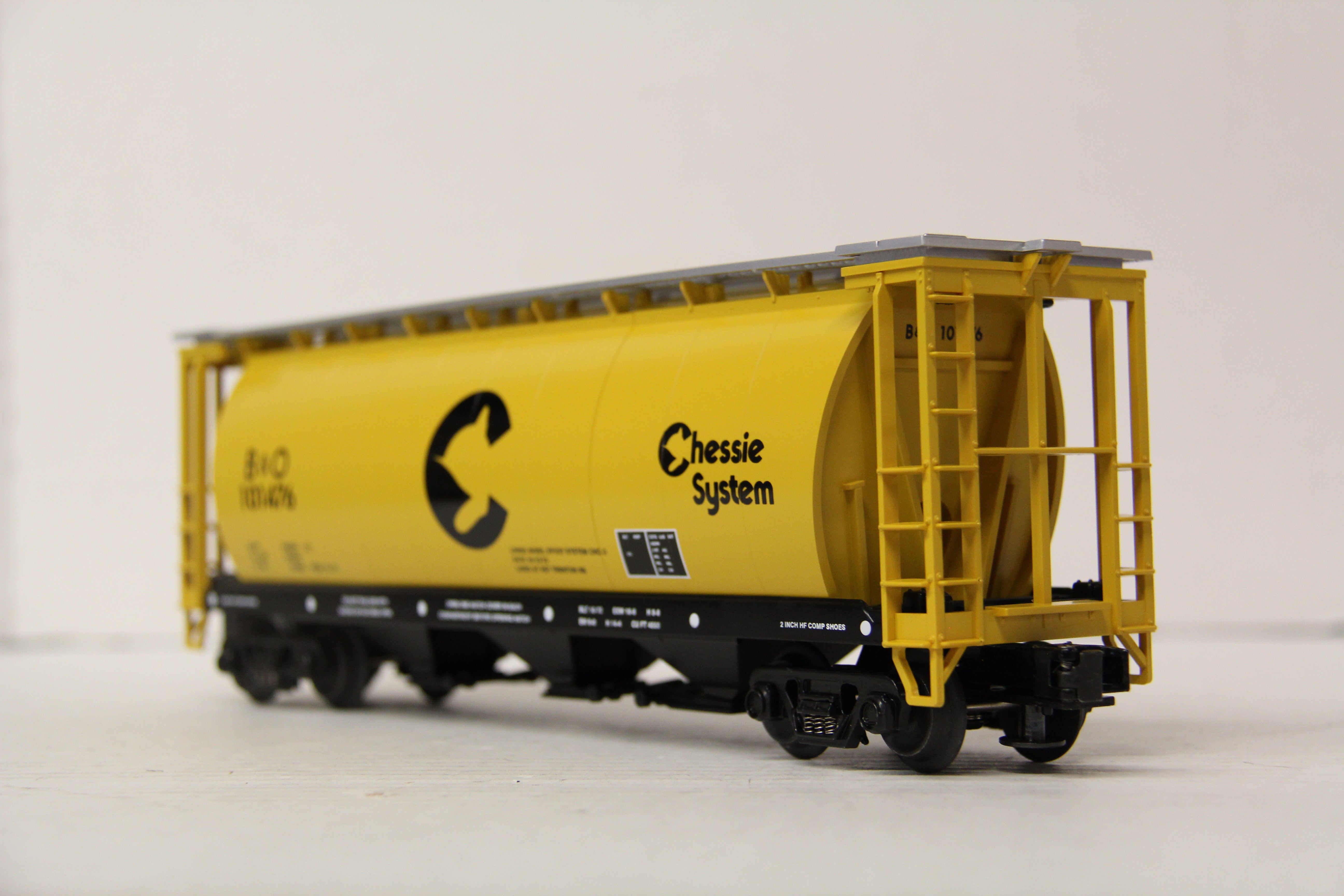 MTH 20-97405 Chessie 3 Bay Cylindrical Hopper Car-Second hand-M6645