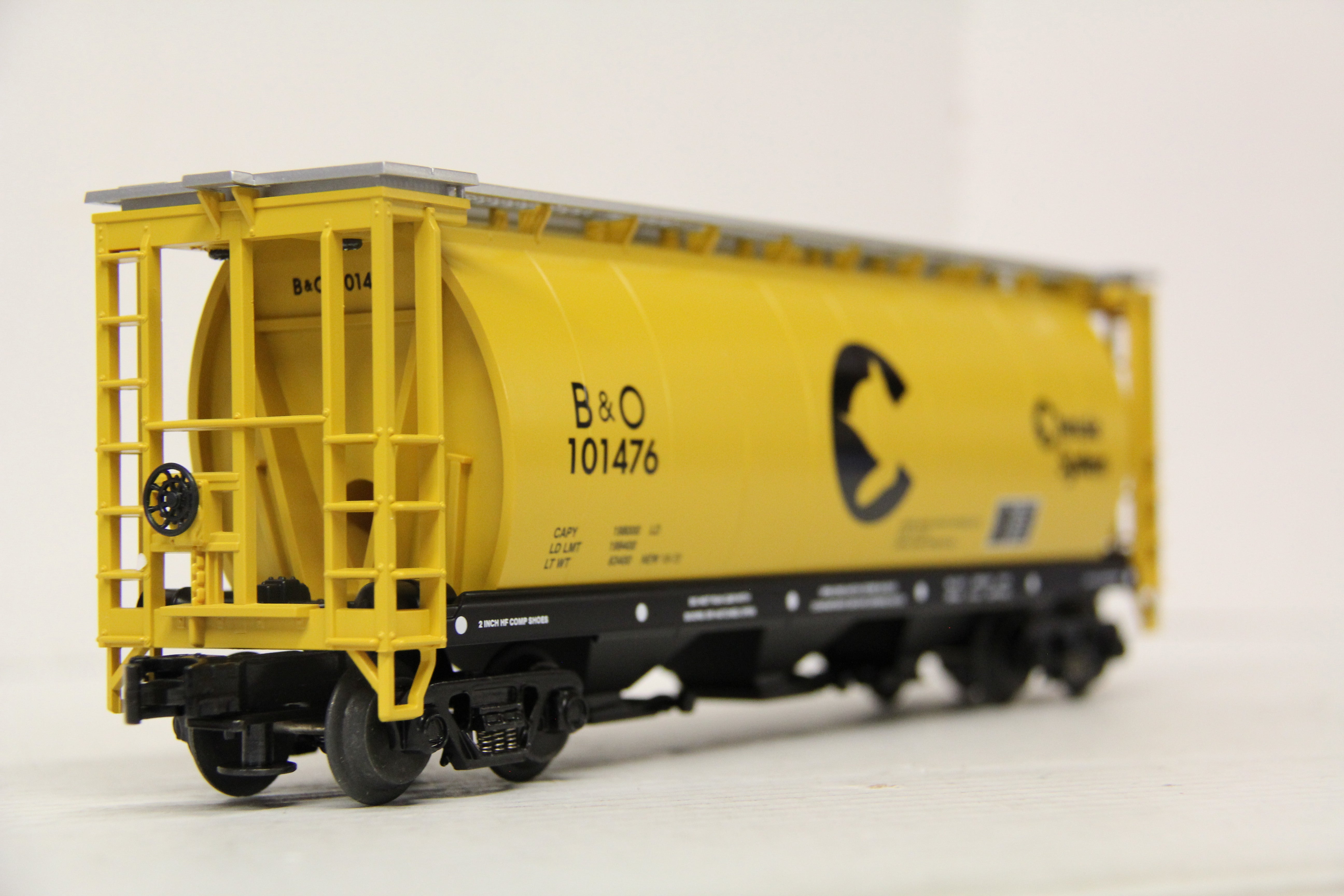 MTH 20-97405 Chessie 3 Bay Cylindrical Hopper Car-Second hand-M6645