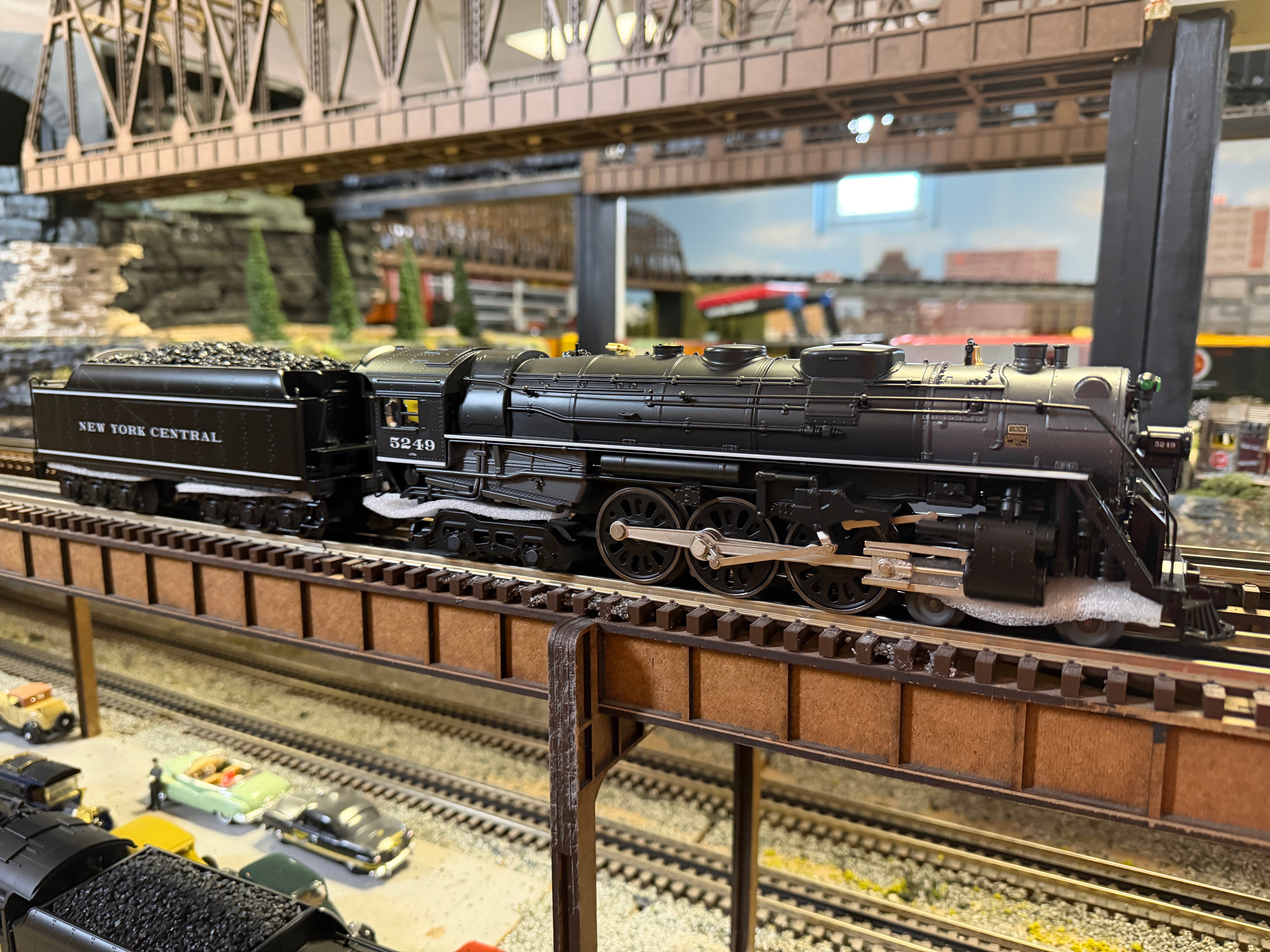 Lionel 2532010 - LionChief+ 2.0 J3A Hudson Steam Locomotive "New York Central" #5249