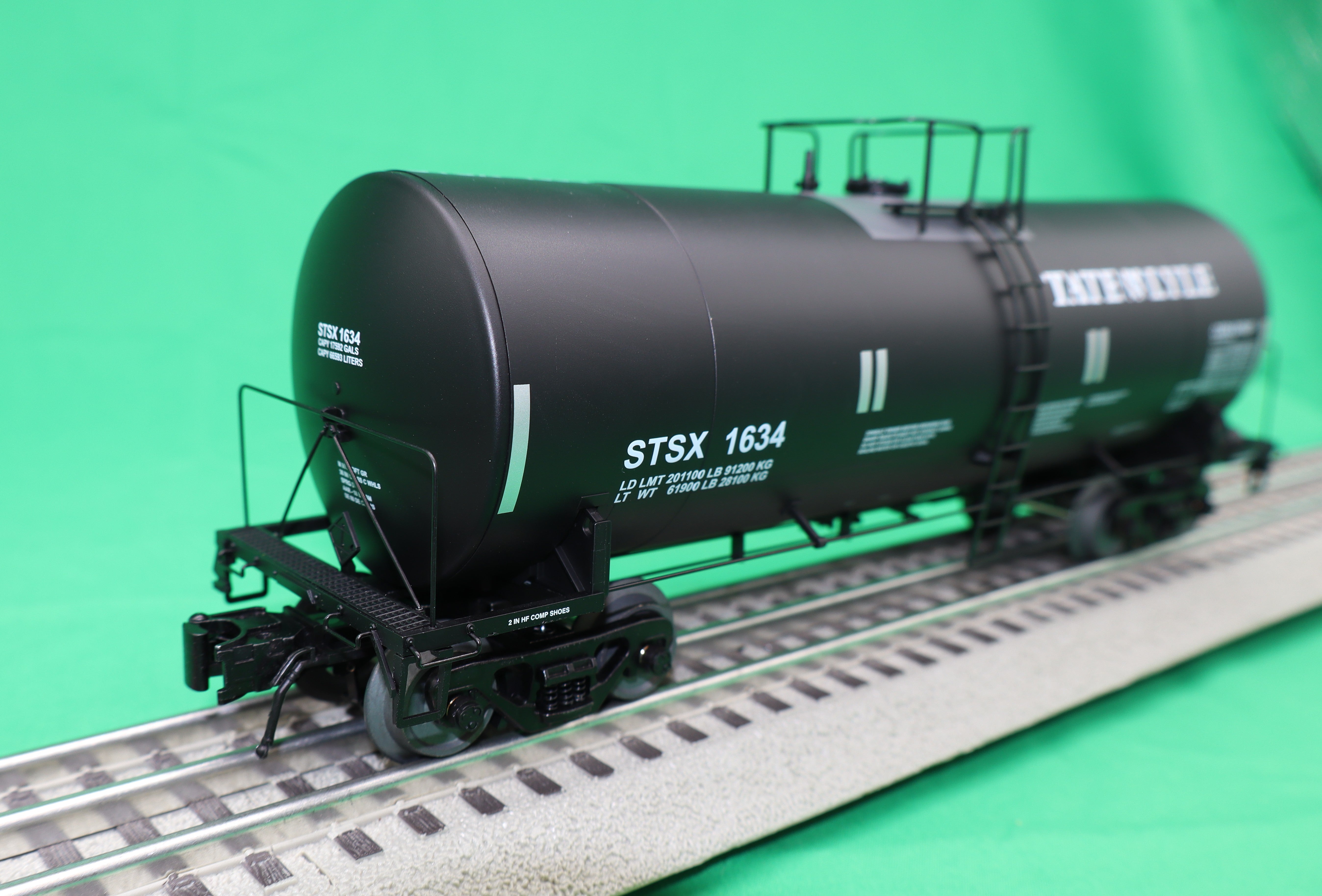 Atlas O 3001455 - Master - Trinity 17,600 Gallon Corn Syrup Tank Car "Tate & Lyle" - MrMuffin'sTrains