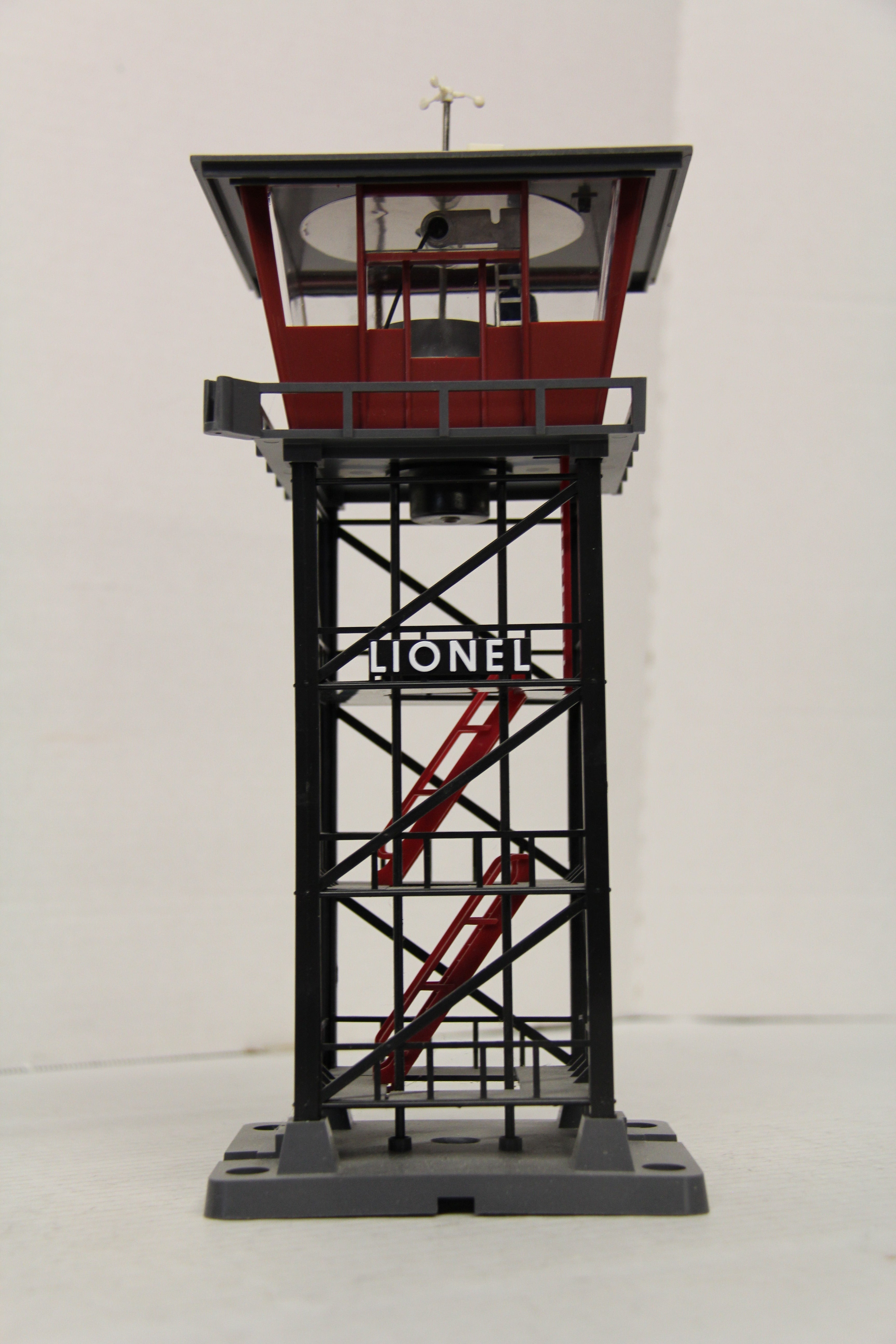 Lionel 6-12878 Illuminated Operating Control Tower-Second hand-M6650