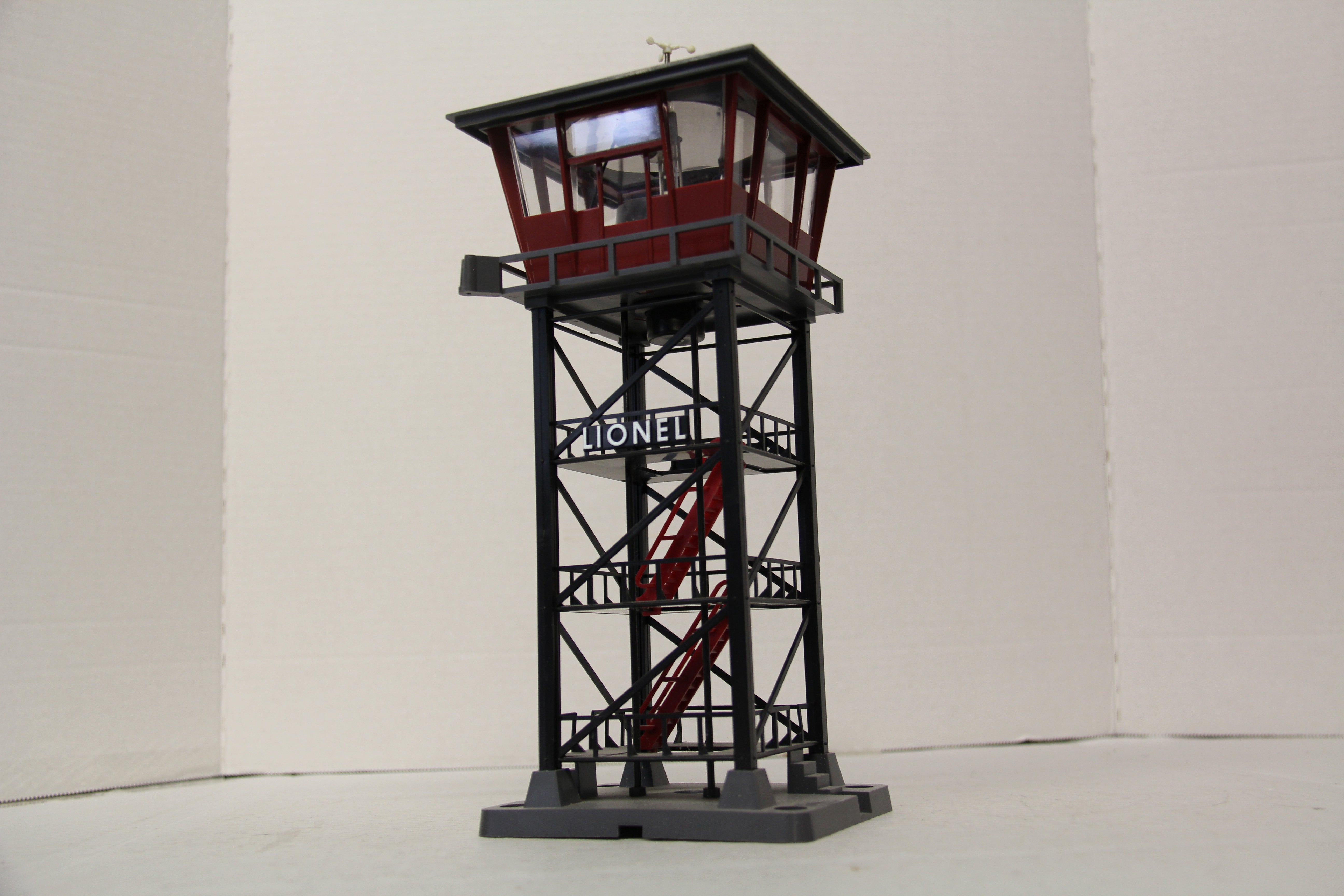 Lionel 6-12878 Illuminated Operating Control Tower-Second hand-M6650
