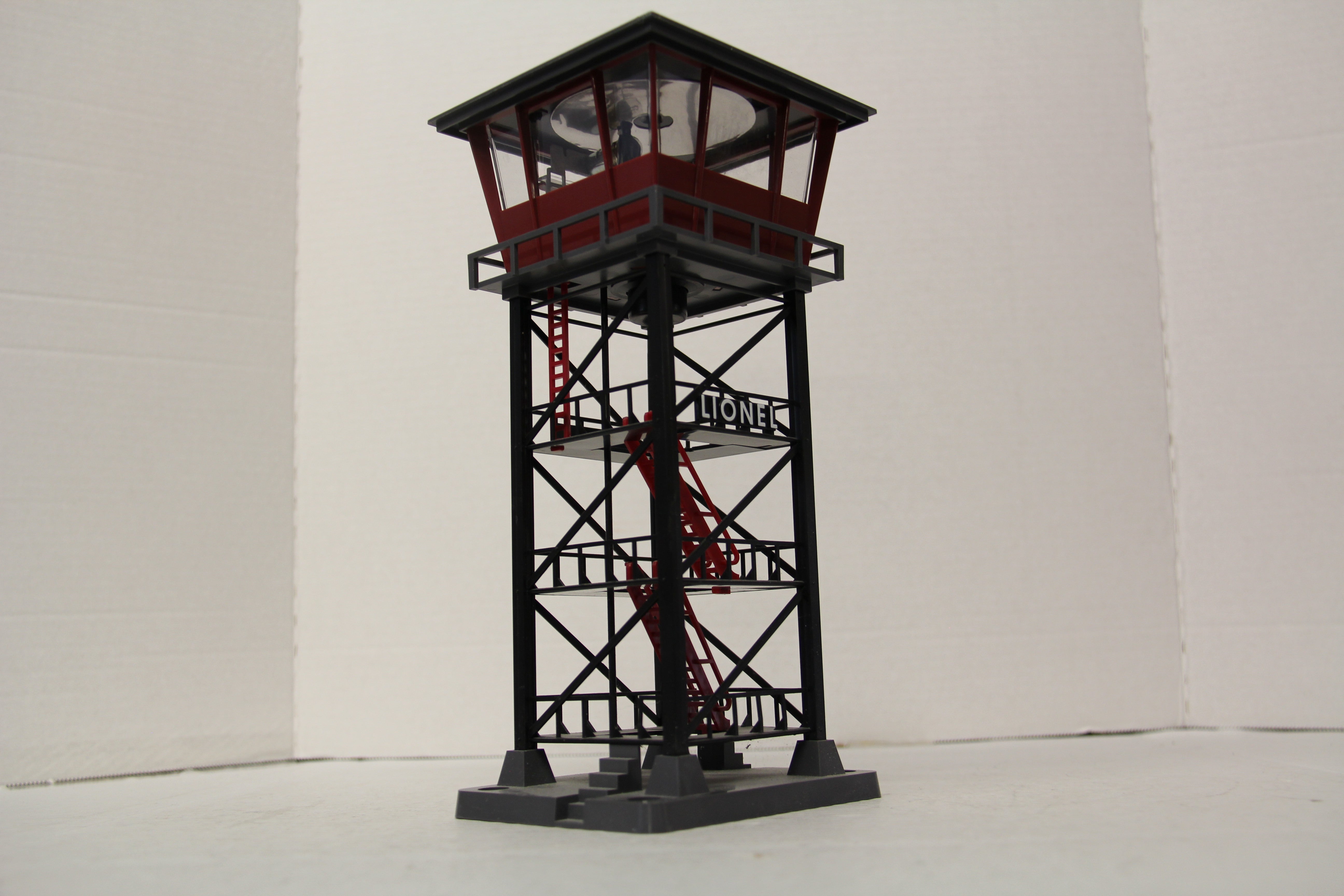Lionel 6-12878 Illuminated Operating Control Tower-Second hand-M6650