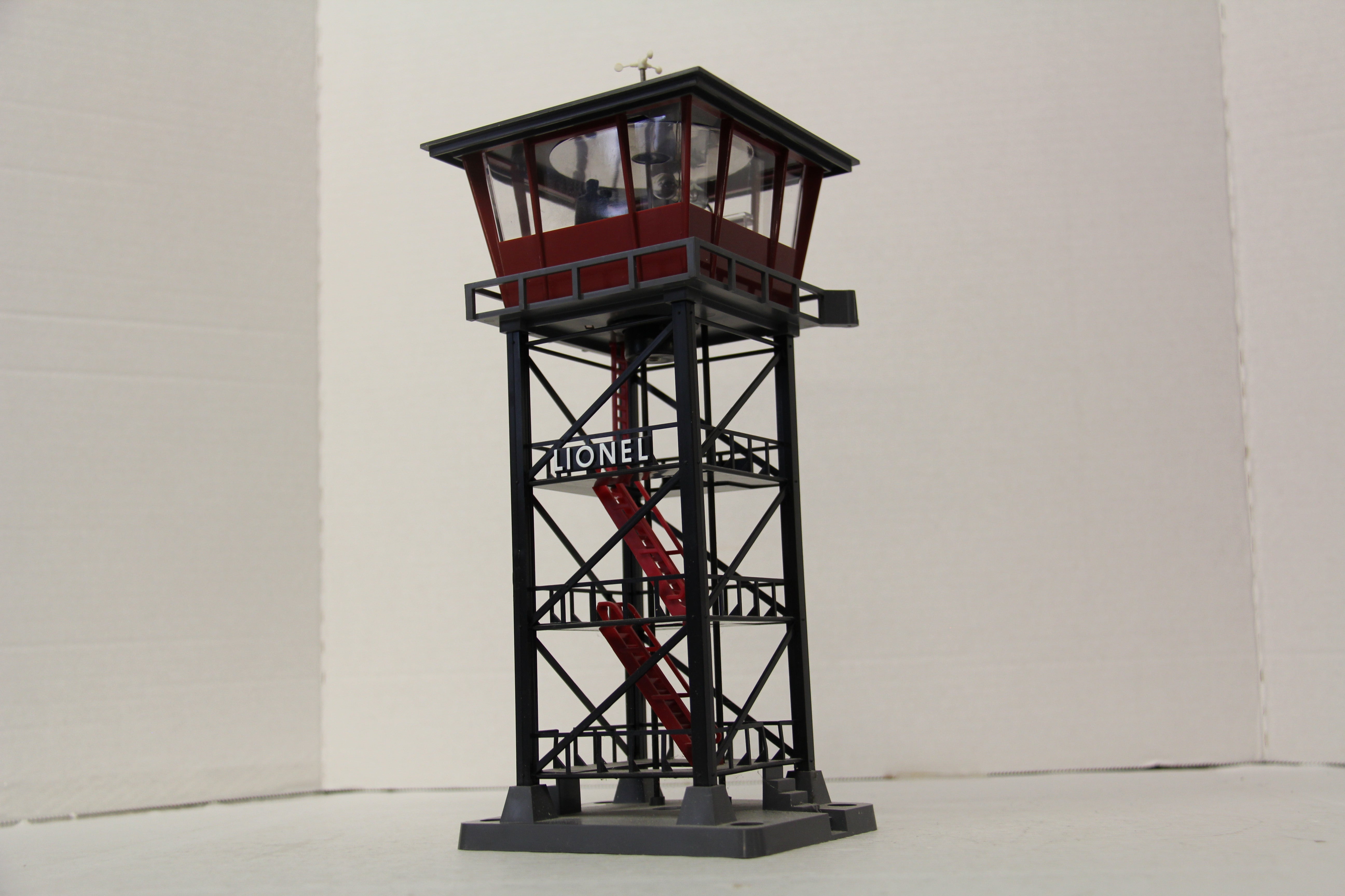Lionel 6-12878 Illuminated Operating Control Tower-Second hand-M6650