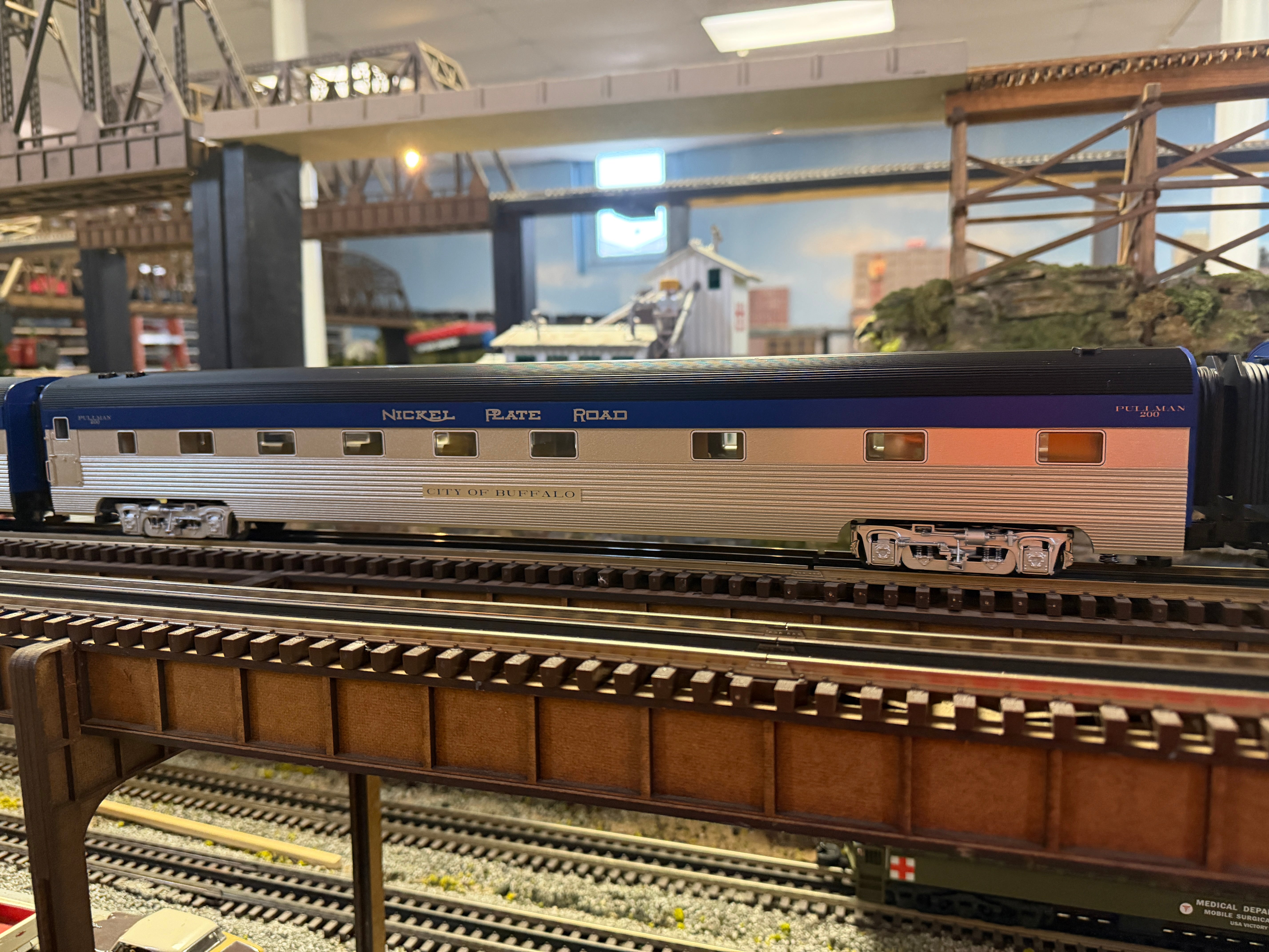 Lionel Legacy Diesel ABA & 7 Passenger Car Bundle "Nickel Plate Road" #184/185/184B