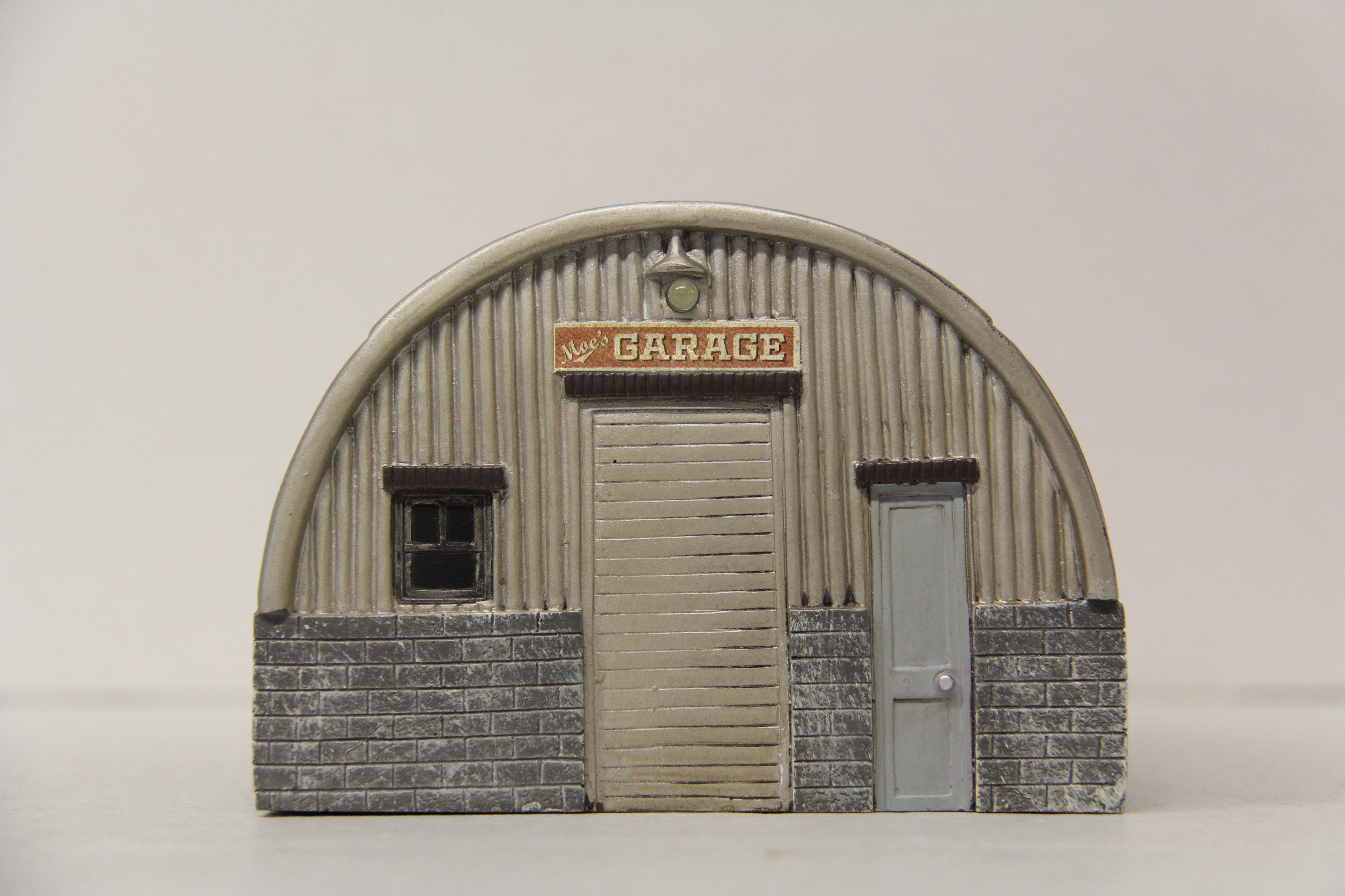 Menards 279-7849 Moe's Garage Quonset Hut-Second hand-M6652