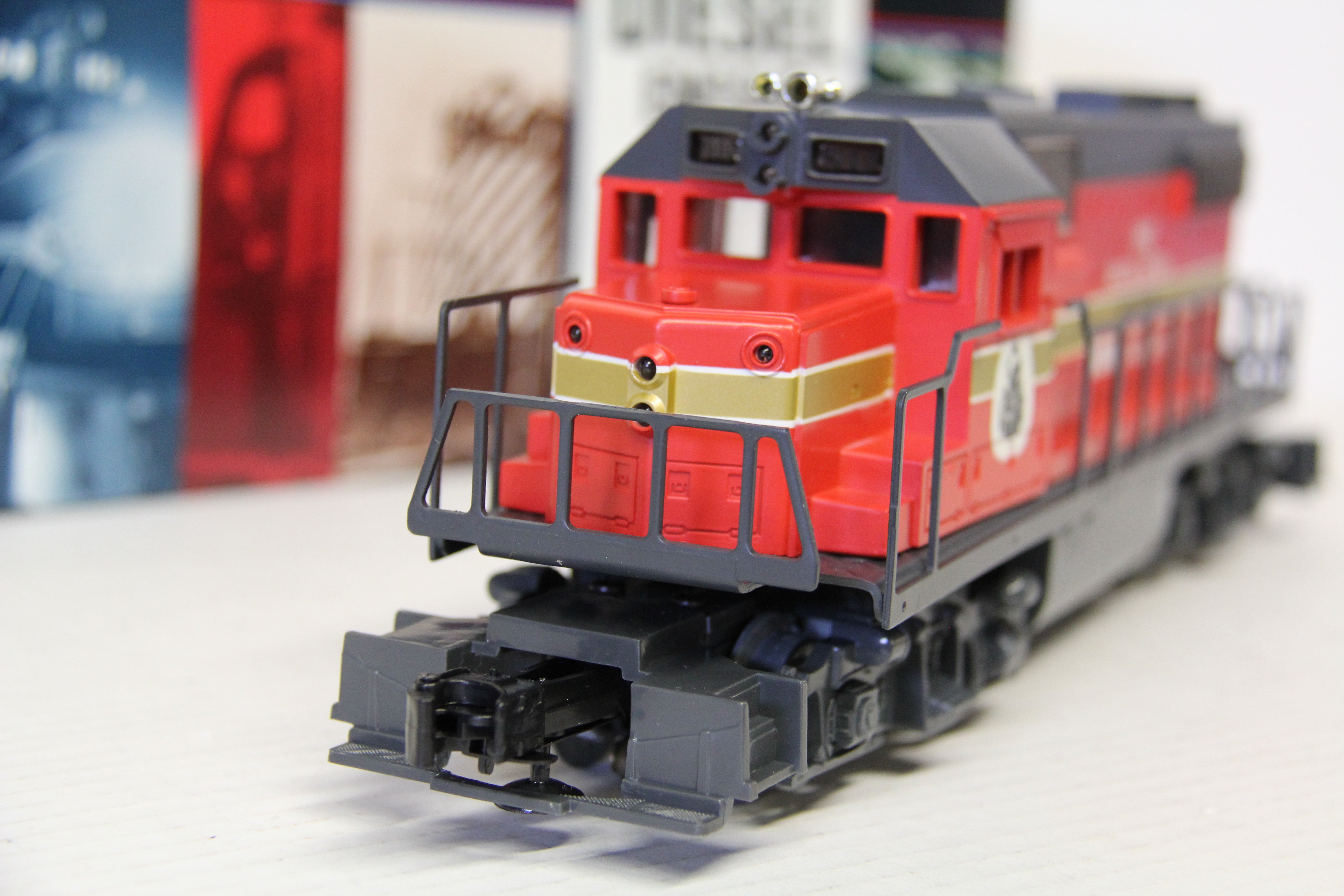 Lionel 6-18818 Railroad Club GP-38 Diesel Engine-Second hand-M4842