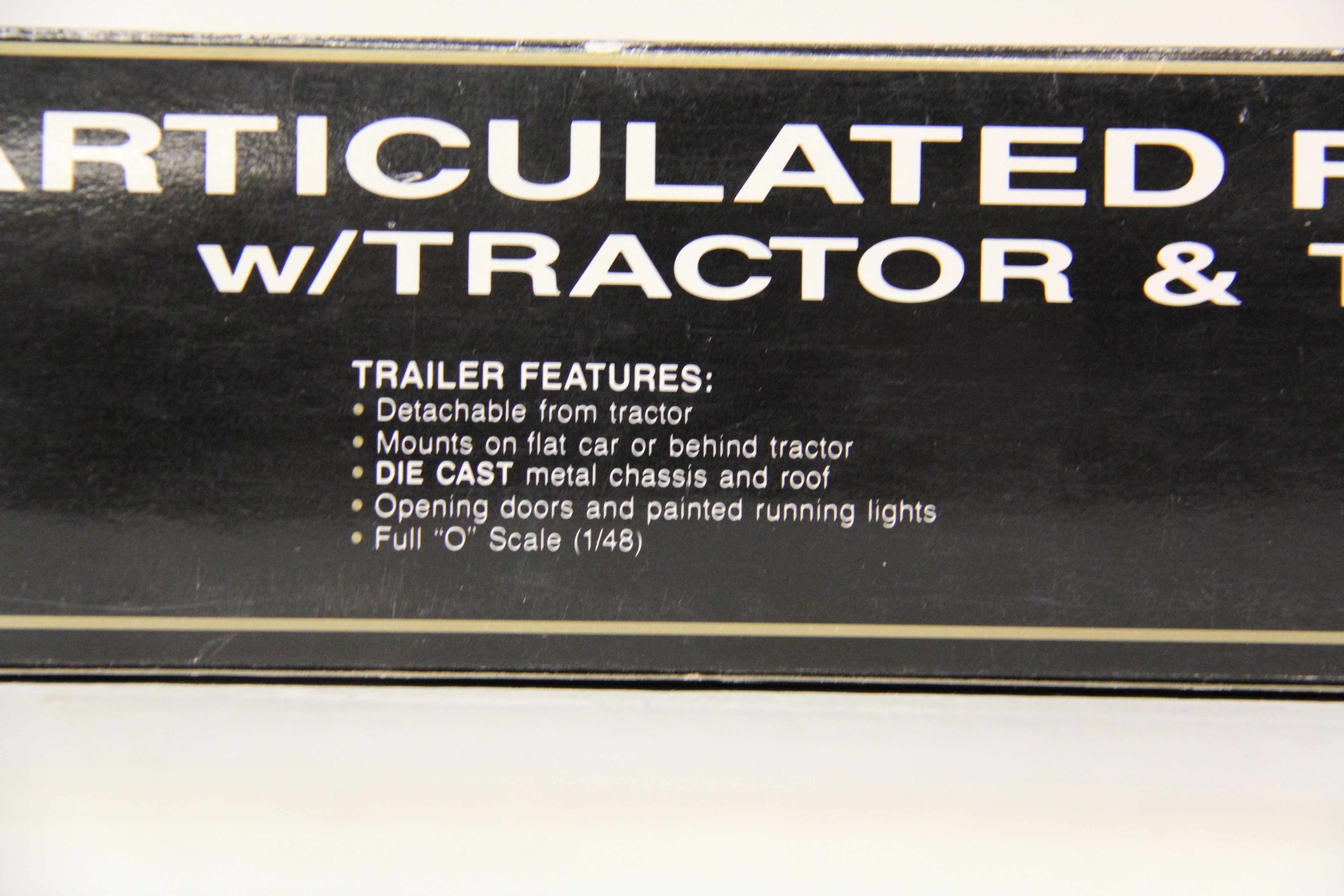 K Line K77023 Santa Fe TTAX Articulated Flat Cars w/ Tractor & Trailers 2-PAC-Second hand-M6653