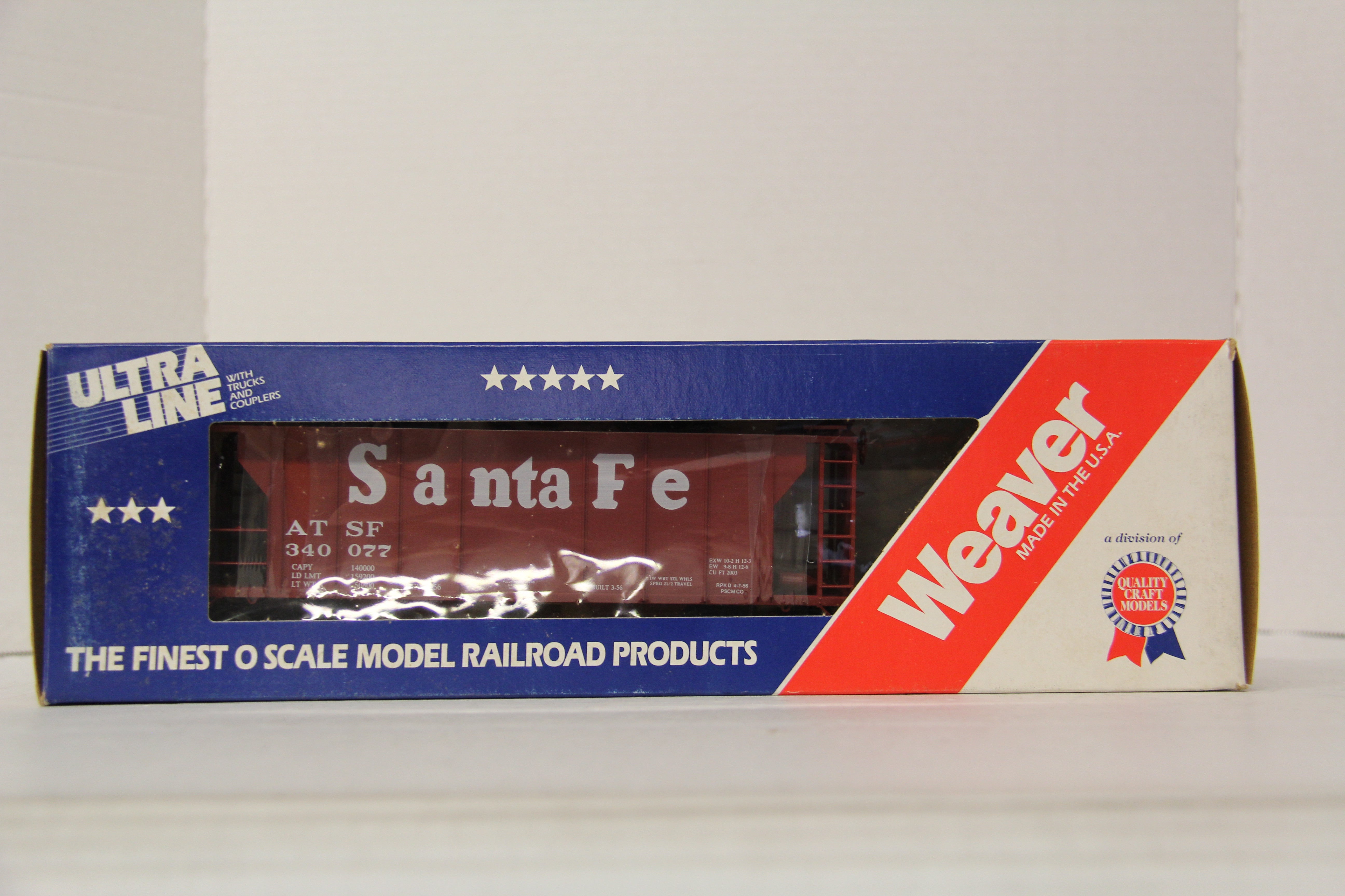 Weaver Ultra Line #3028 Santa Fe Hi Rail PS2 34' Covered Hopper-Second hand-M6659