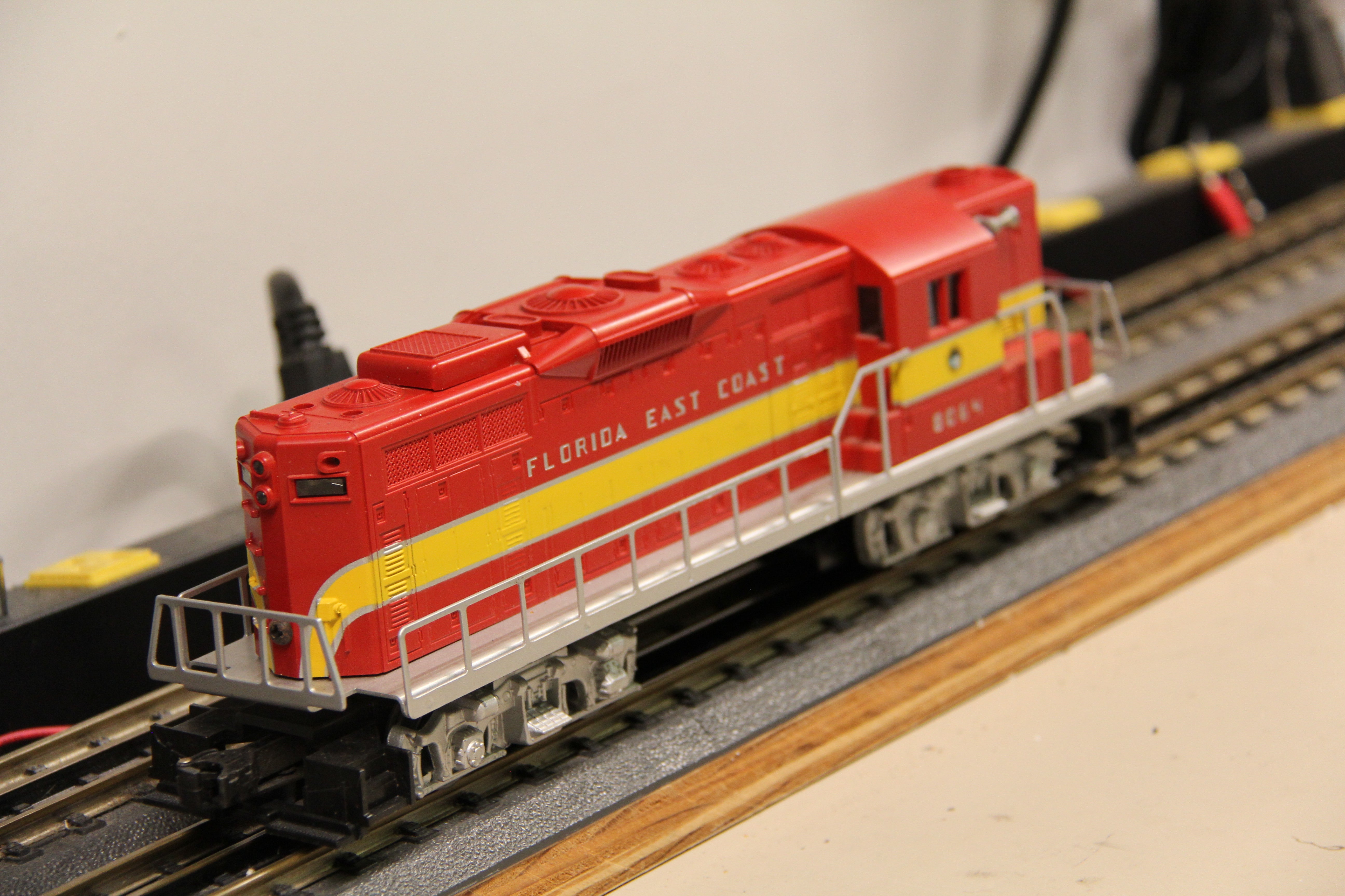 Lionel 6-8064 Florida East GP-9 Powered Diesel-Second hand-M6506