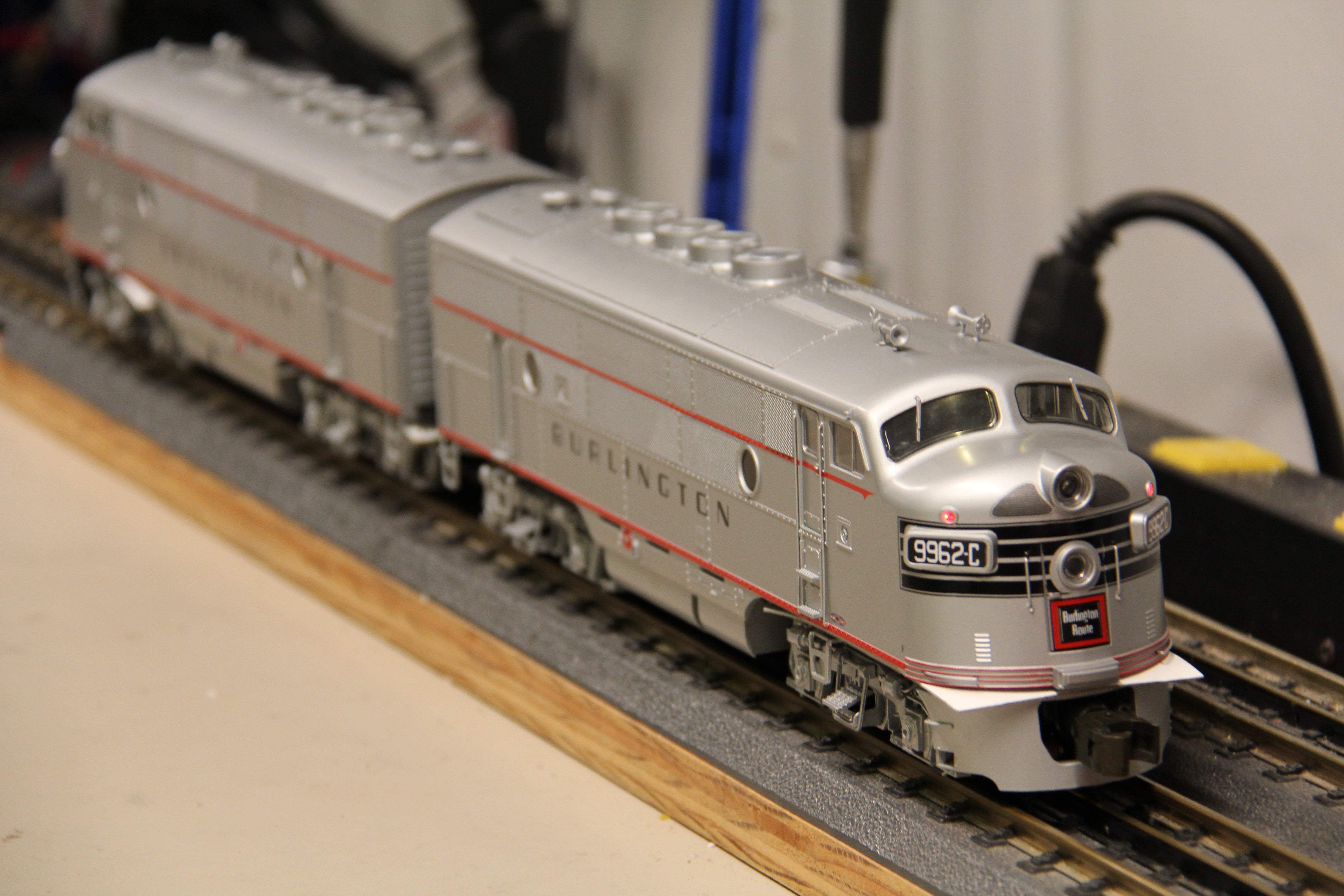 Lionel 6-38597 CB&Q F3 AA Locomotive Set-Second hand-M6500