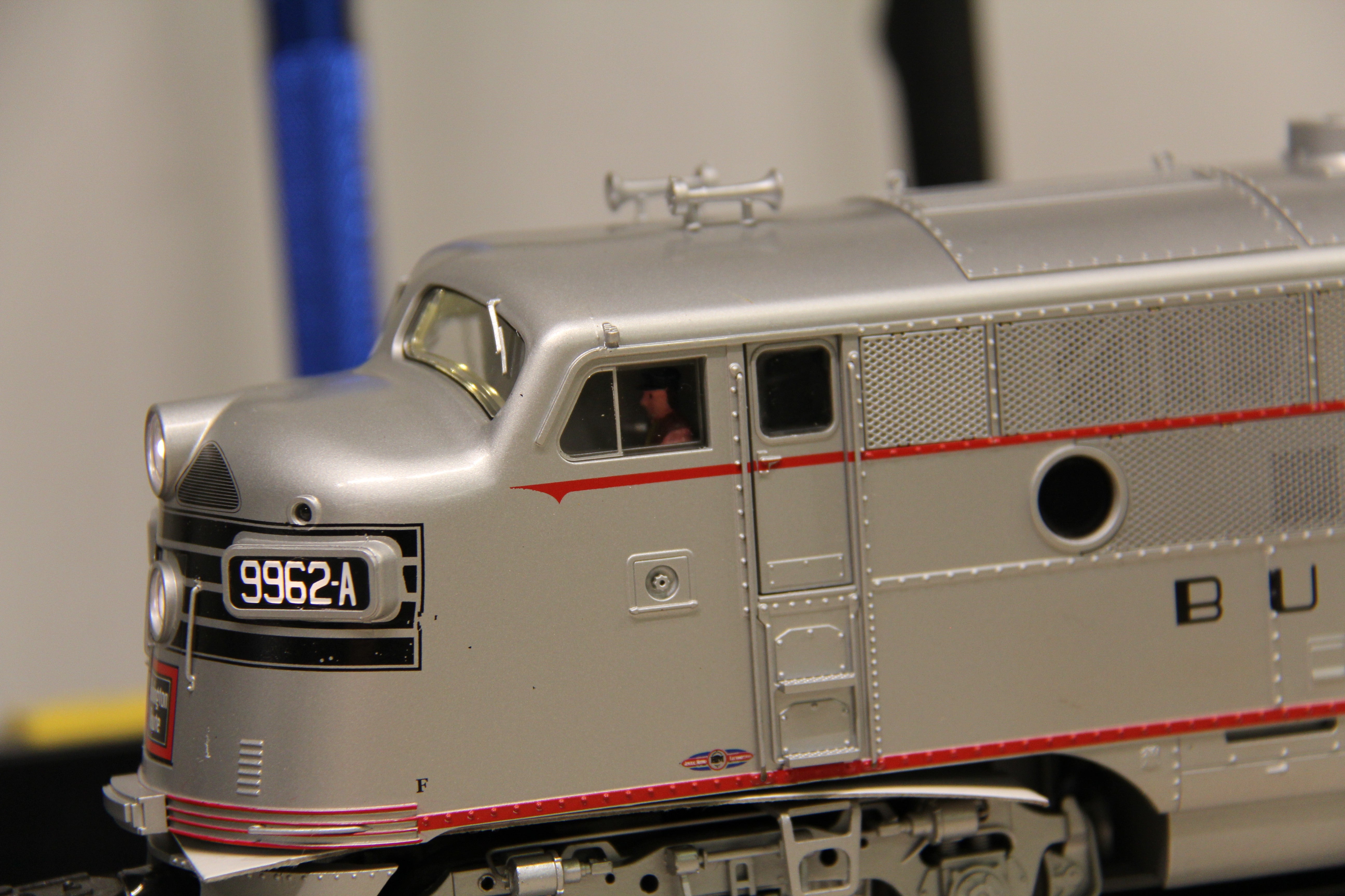 Lionel 6-38597 CB&Q F3 AA Locomotive Set-Second hand-M6500