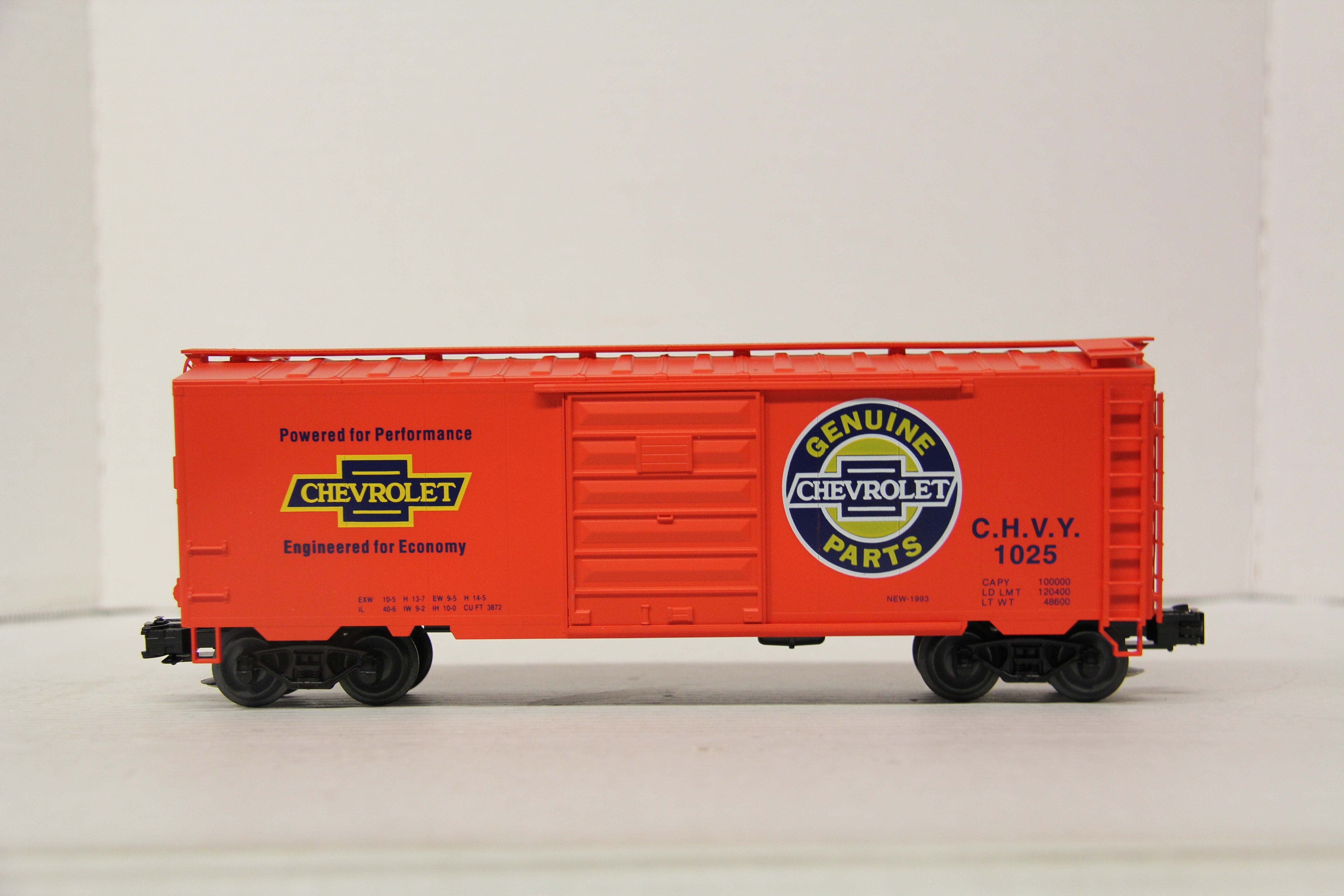 Weaver Chevrolet Genuine Parts PS-1 40' Boxcar #1025-Second hand-M6665